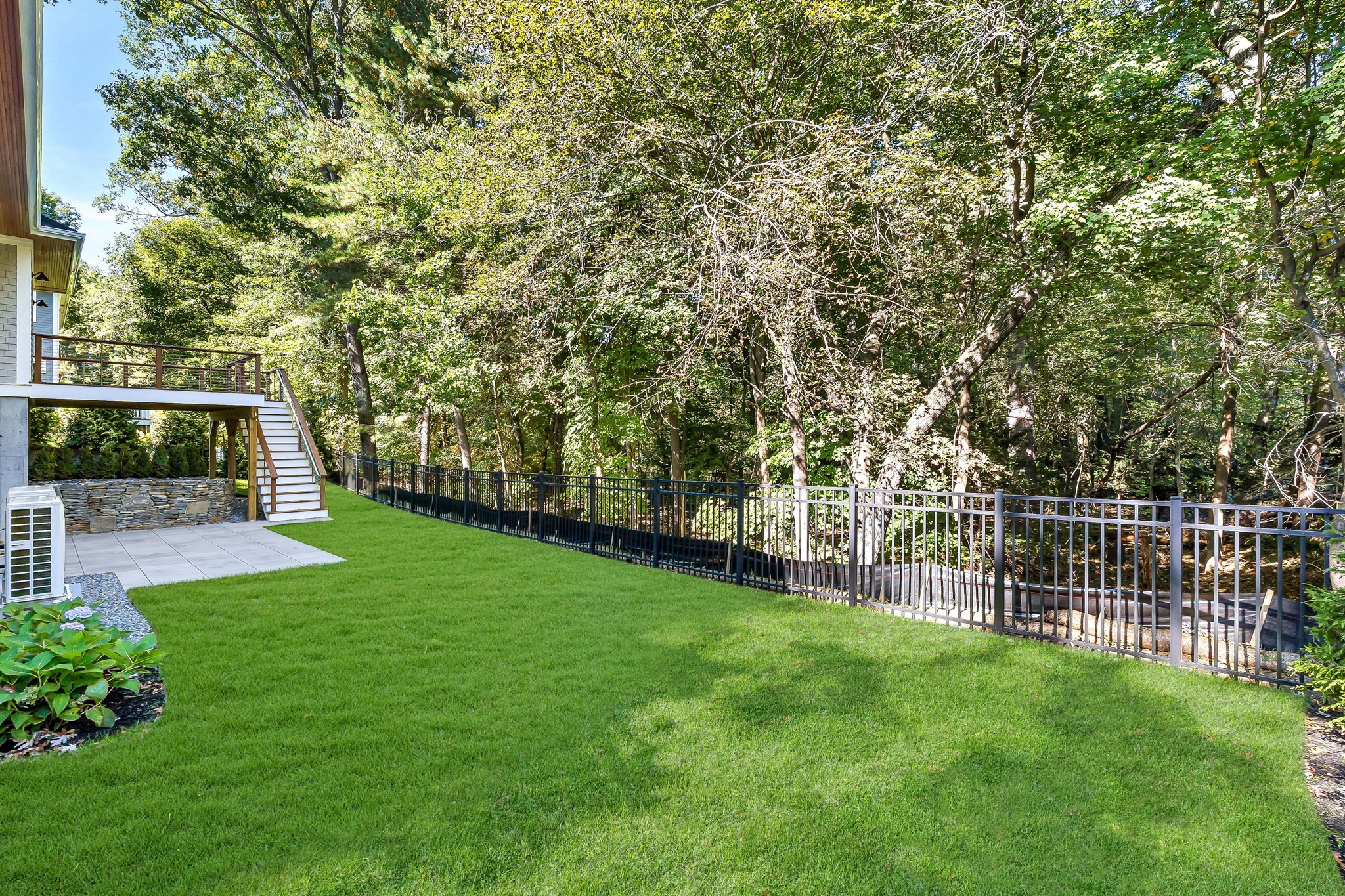 main property photo 36