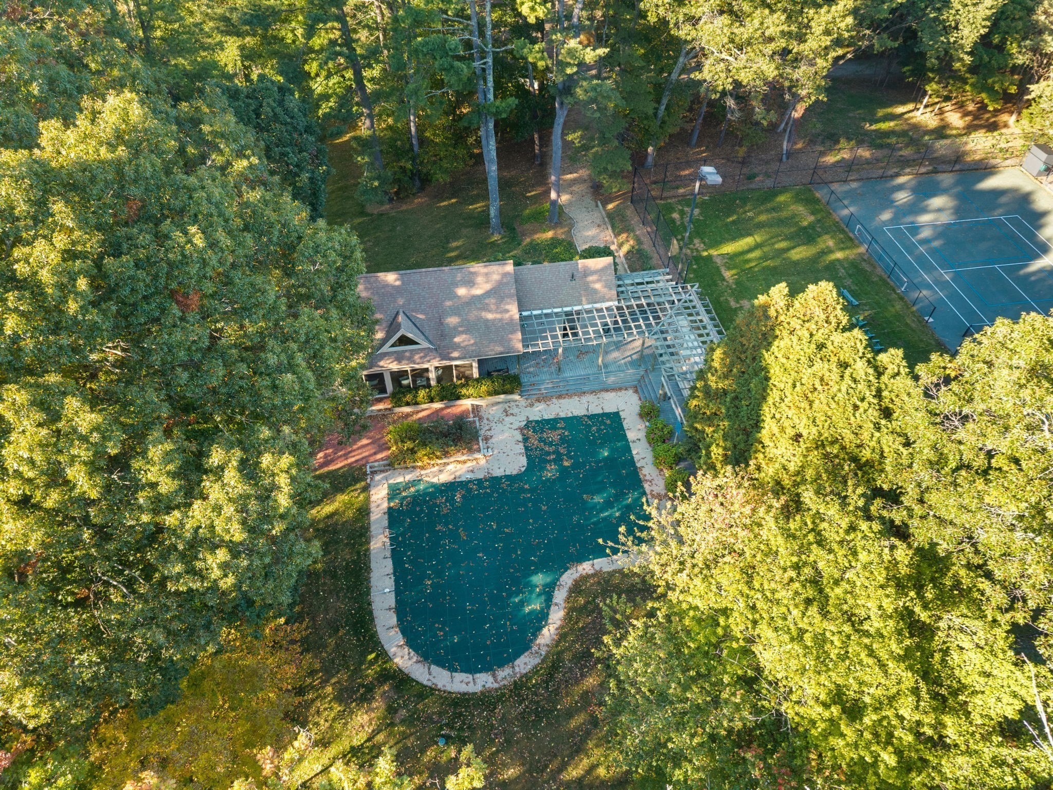 main property photo 37