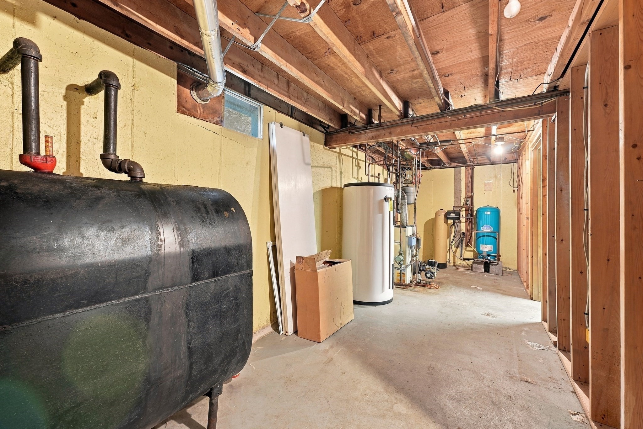 main property photo 35