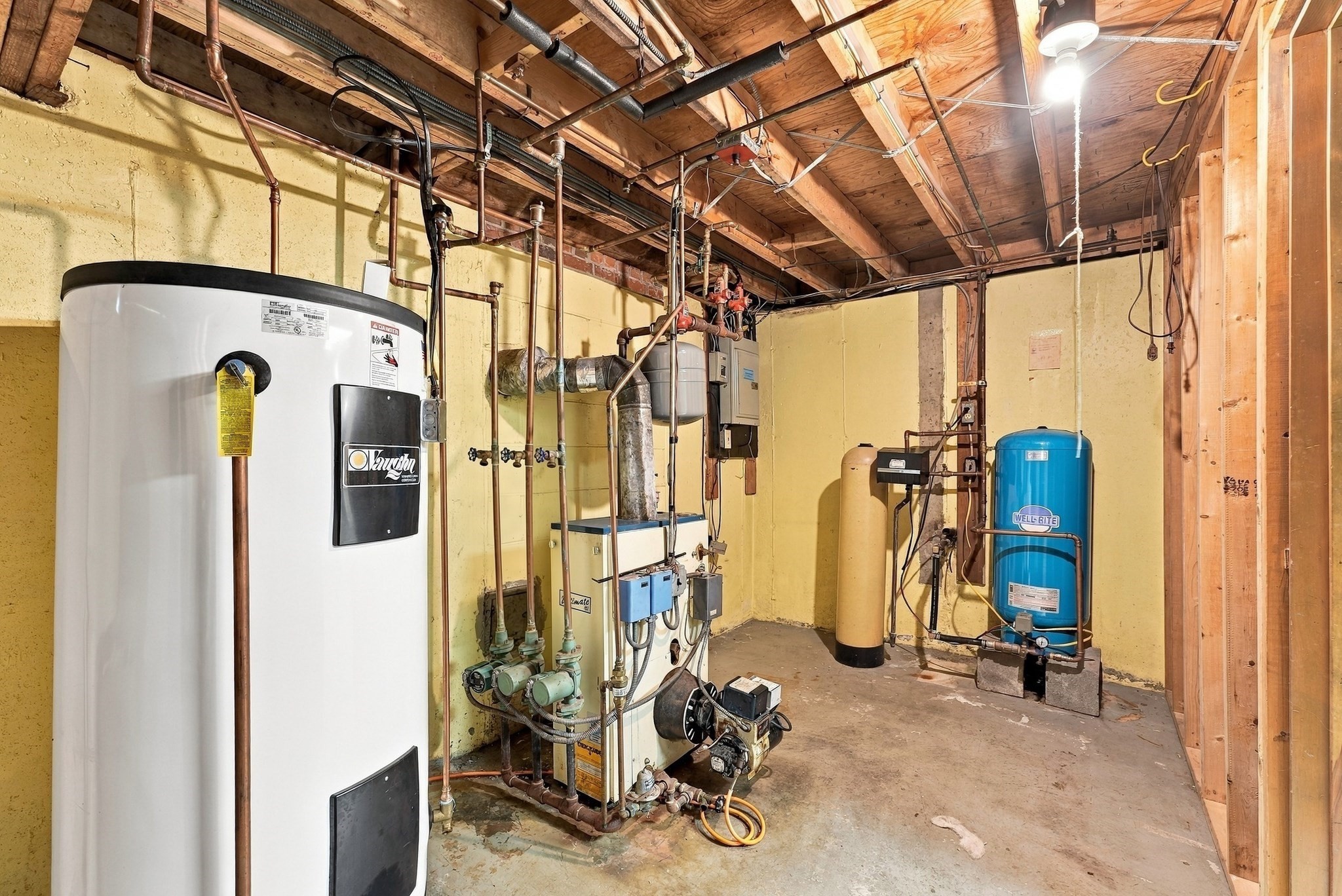main property photo 36