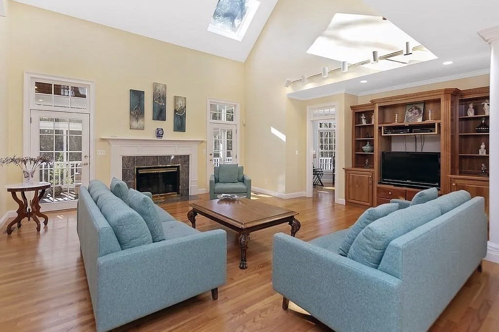 main property photo 3