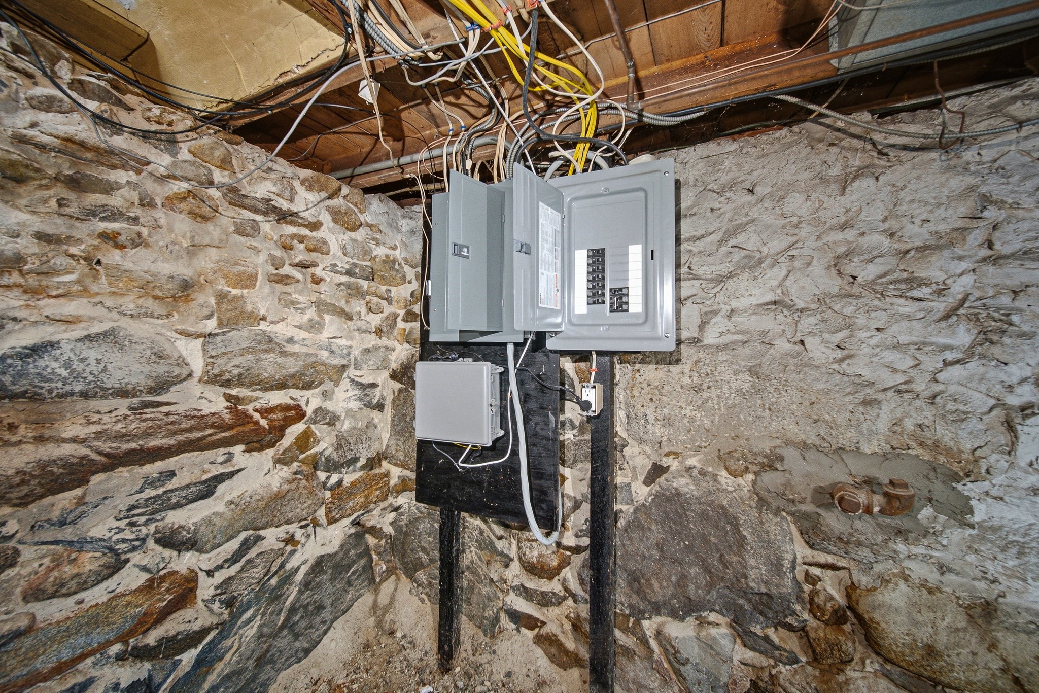 main property photo 29