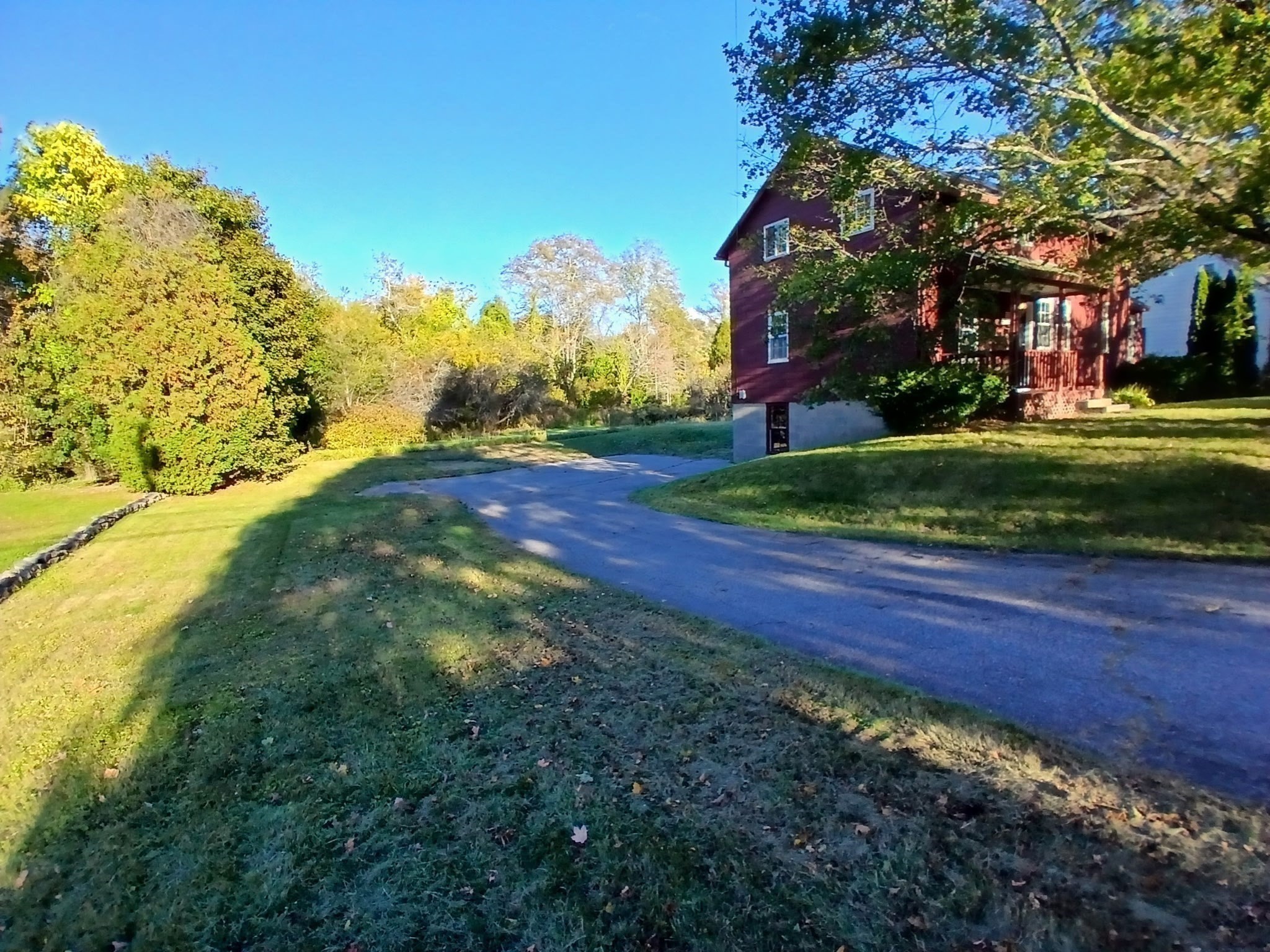 main property photo 2