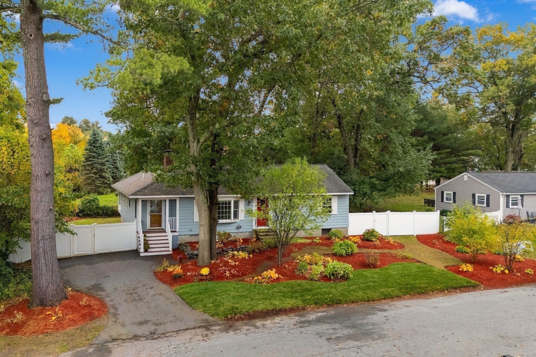 main property photo 23