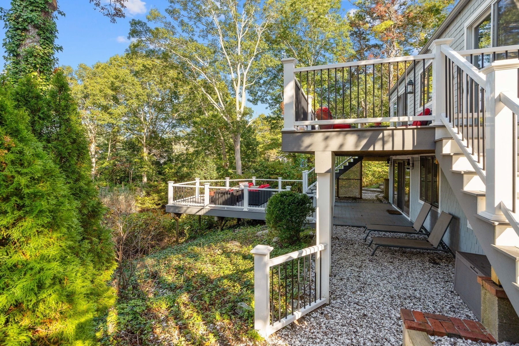 main property photo 37