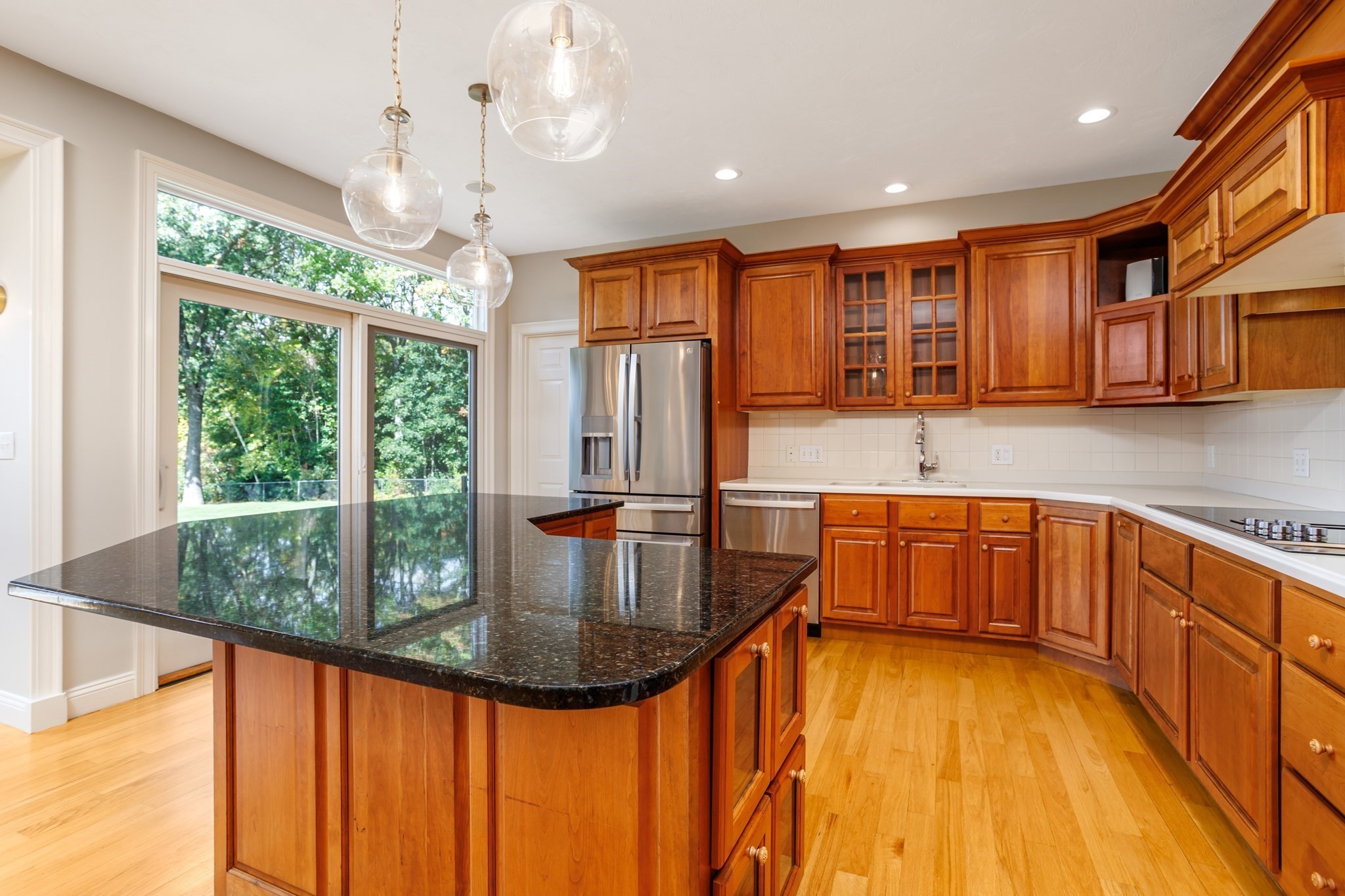 main property photo 12