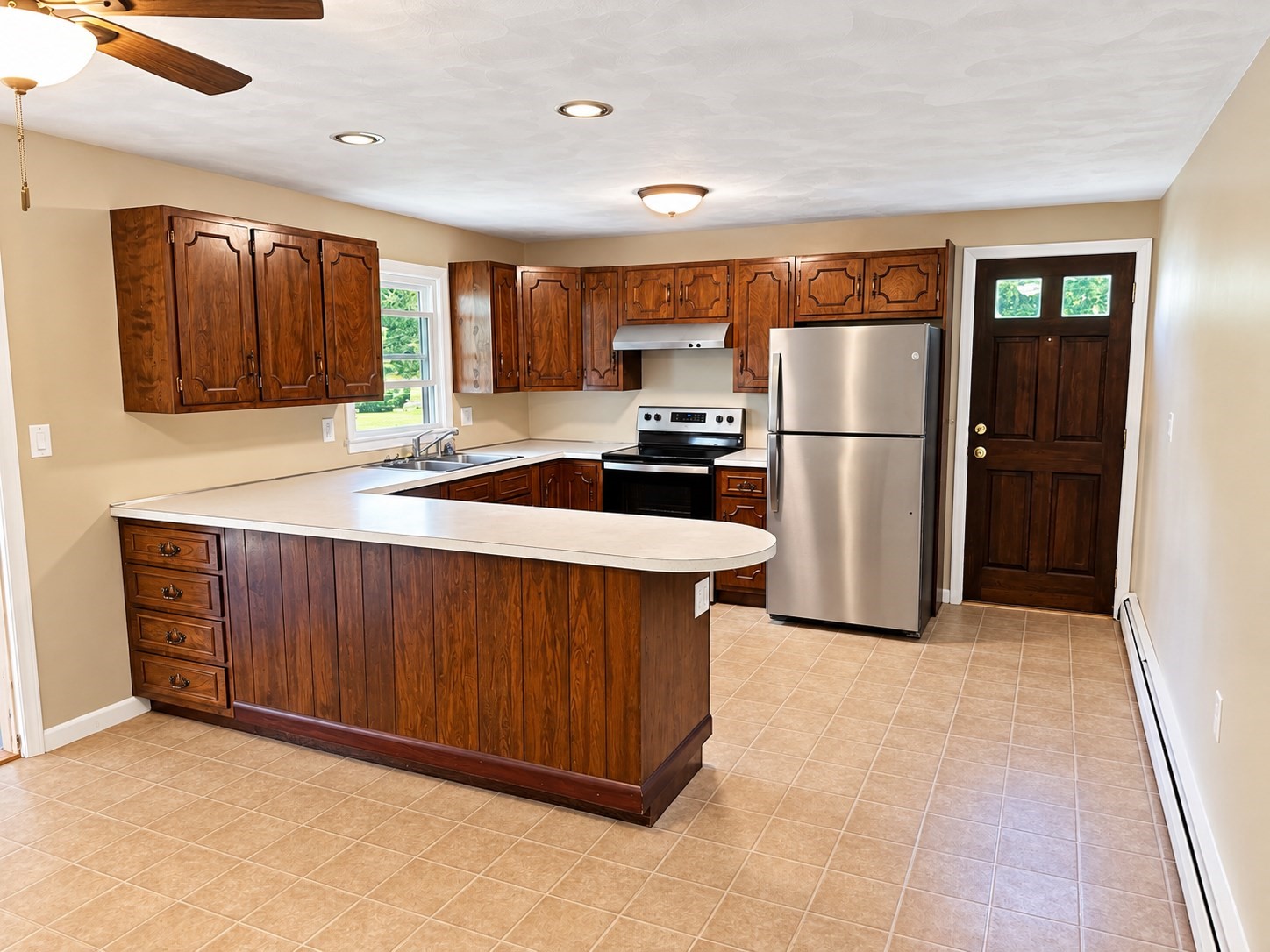 main property photo 8