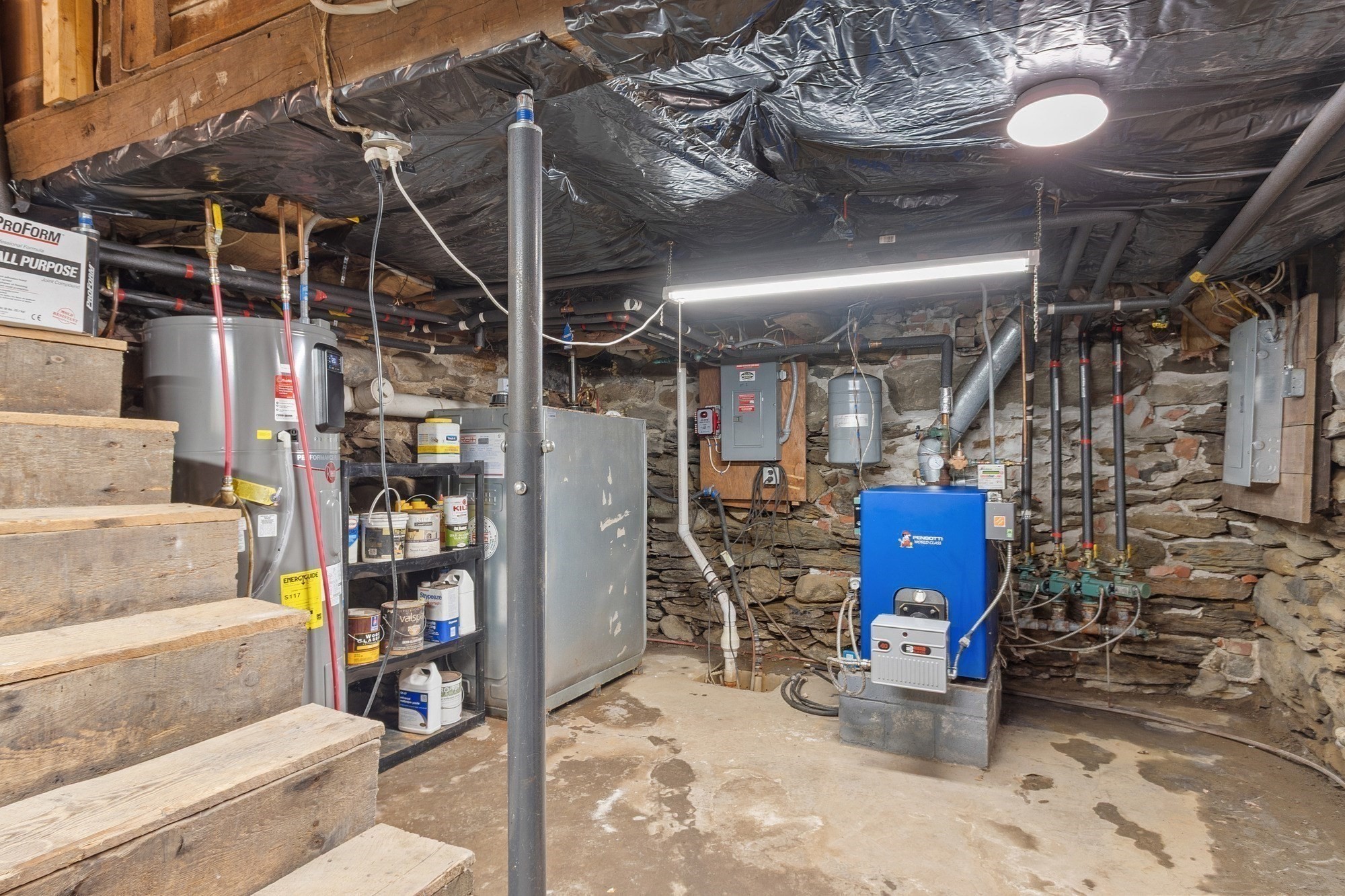 main property photo 41