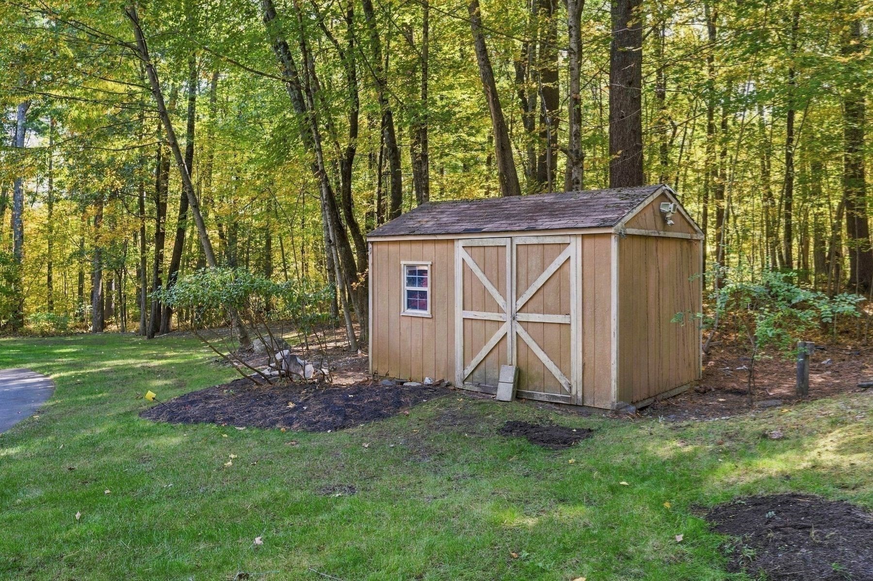 main property photo 38