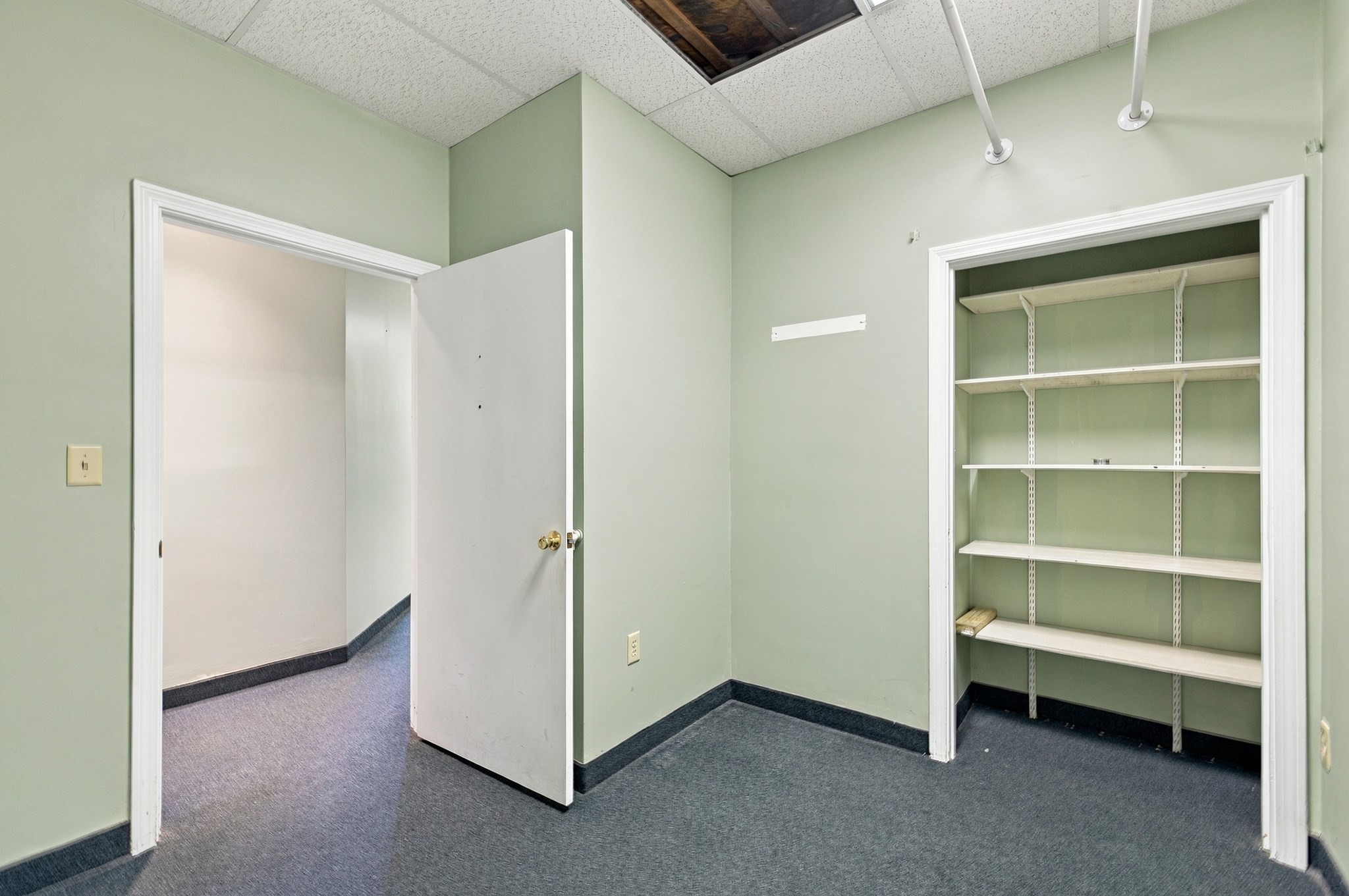 main property photo 10