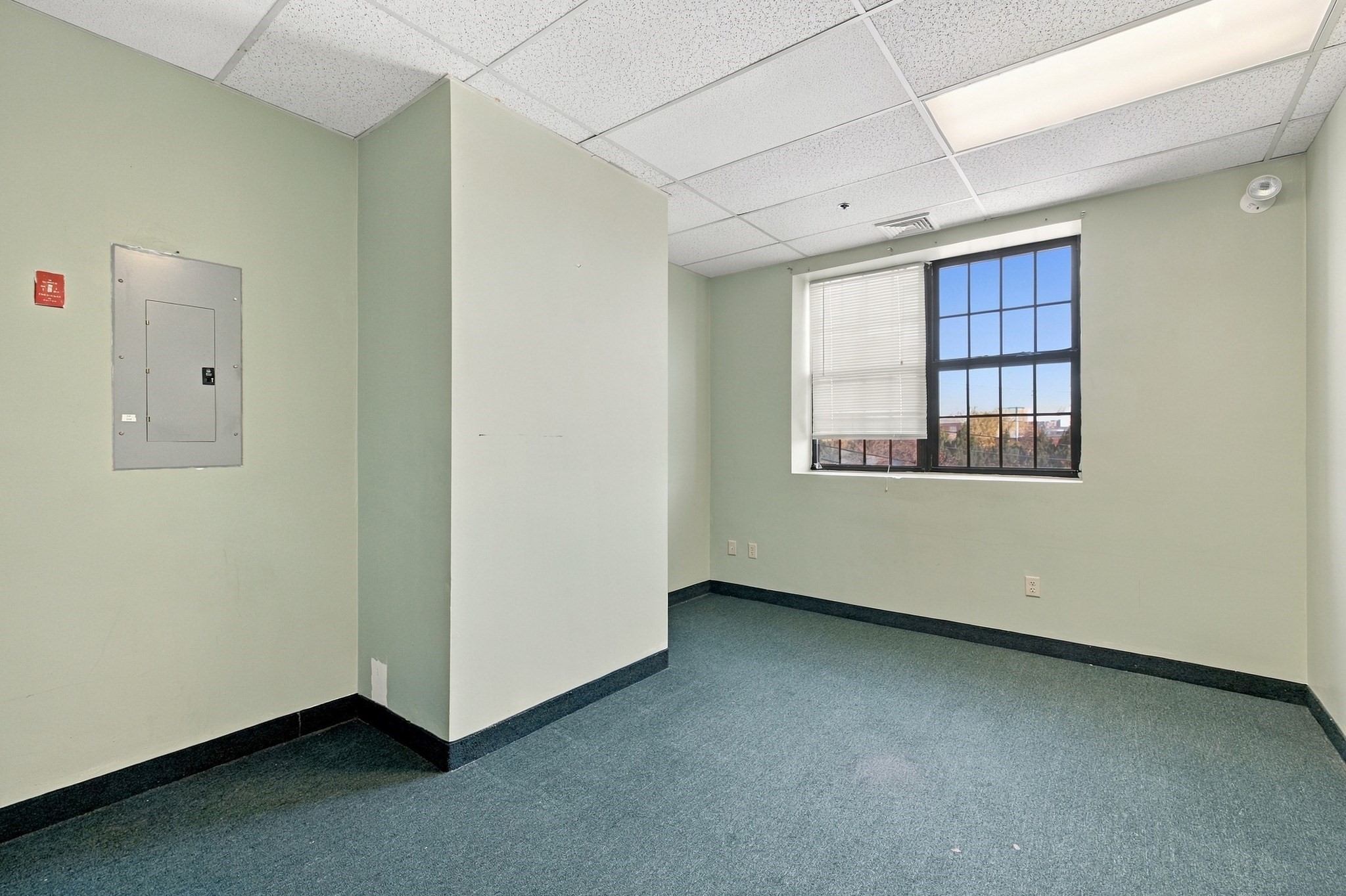 main property photo 12