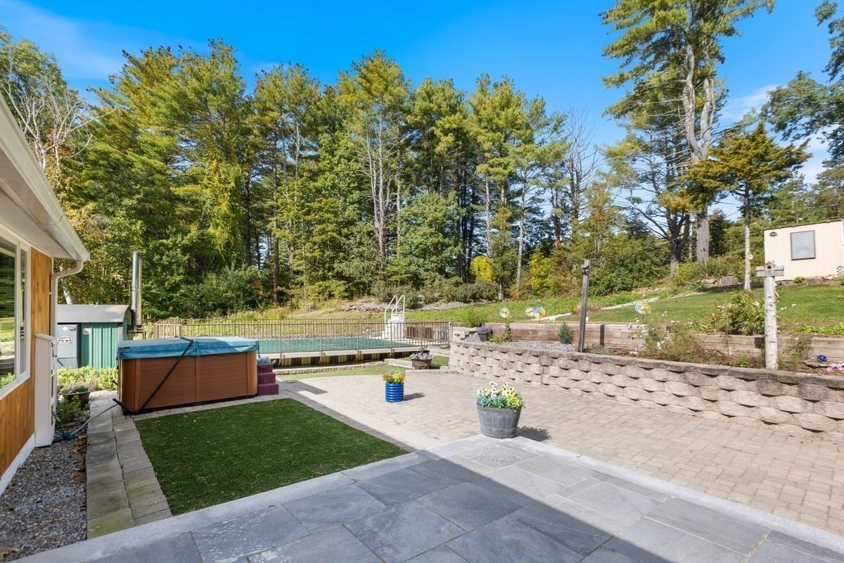 main property photo 34