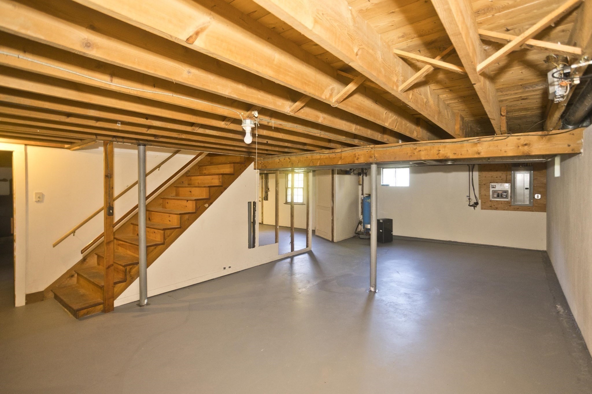 main property photo 30