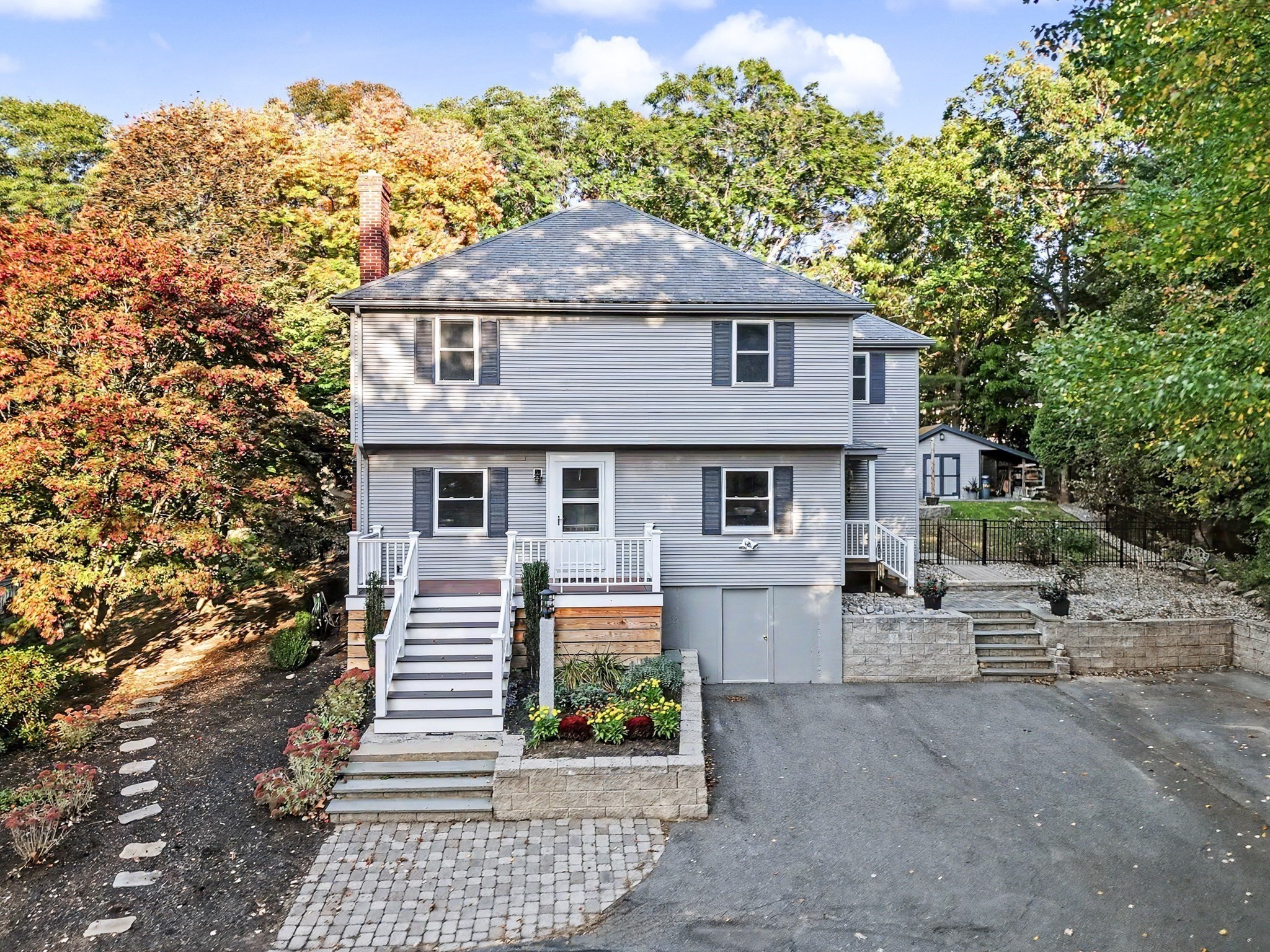 main property photo 32