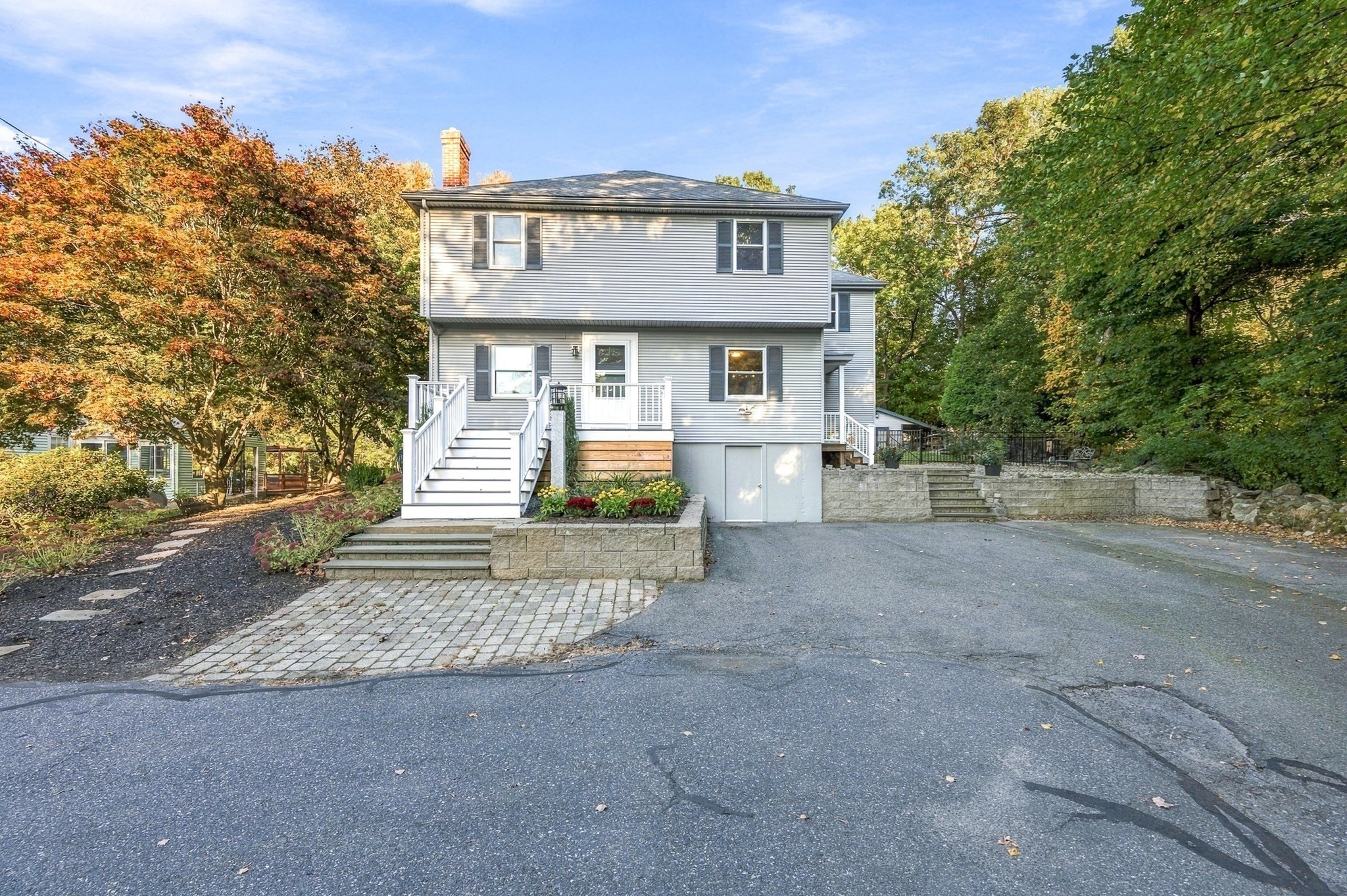 main property photo 34