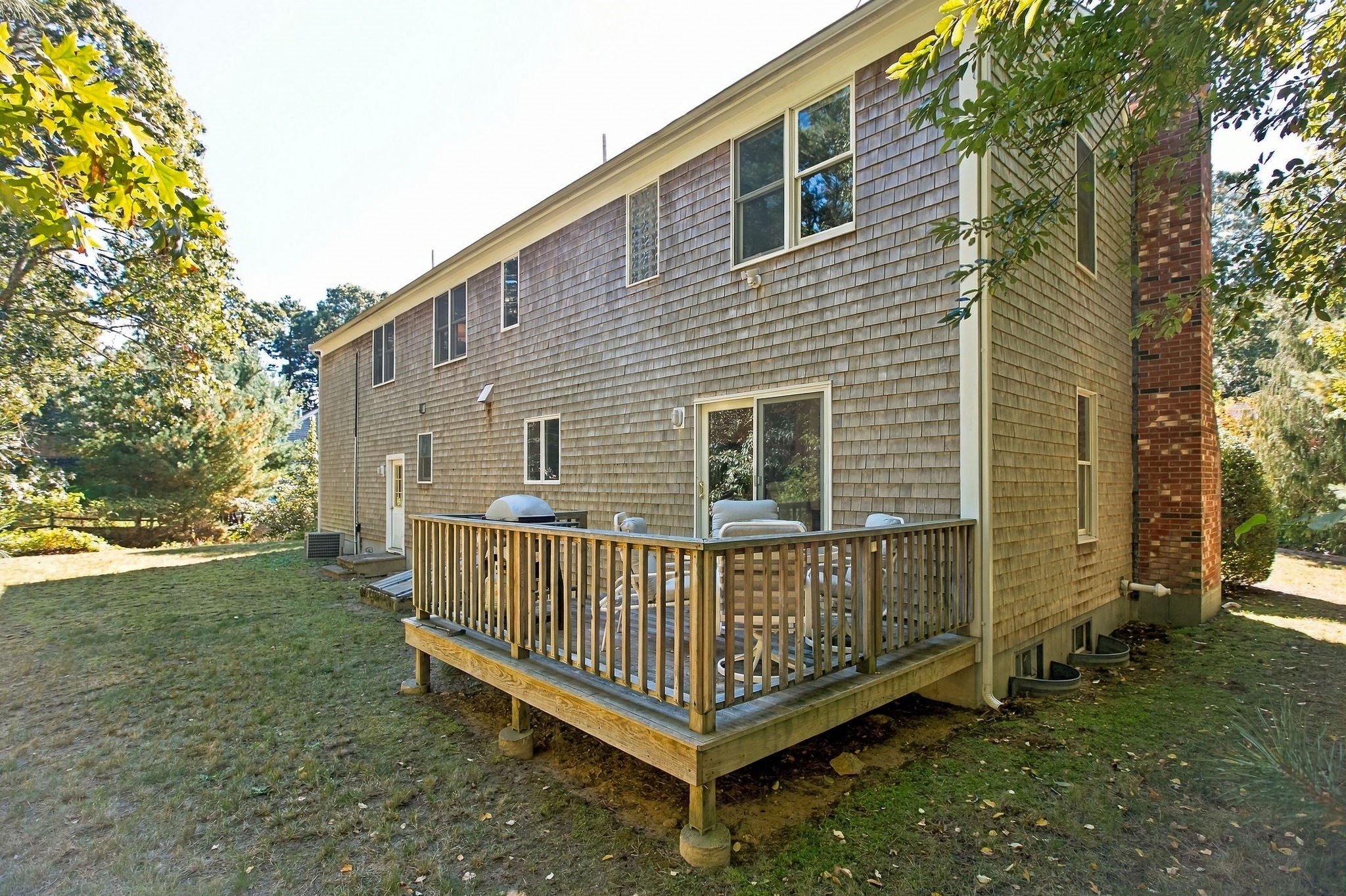 main property photo 36