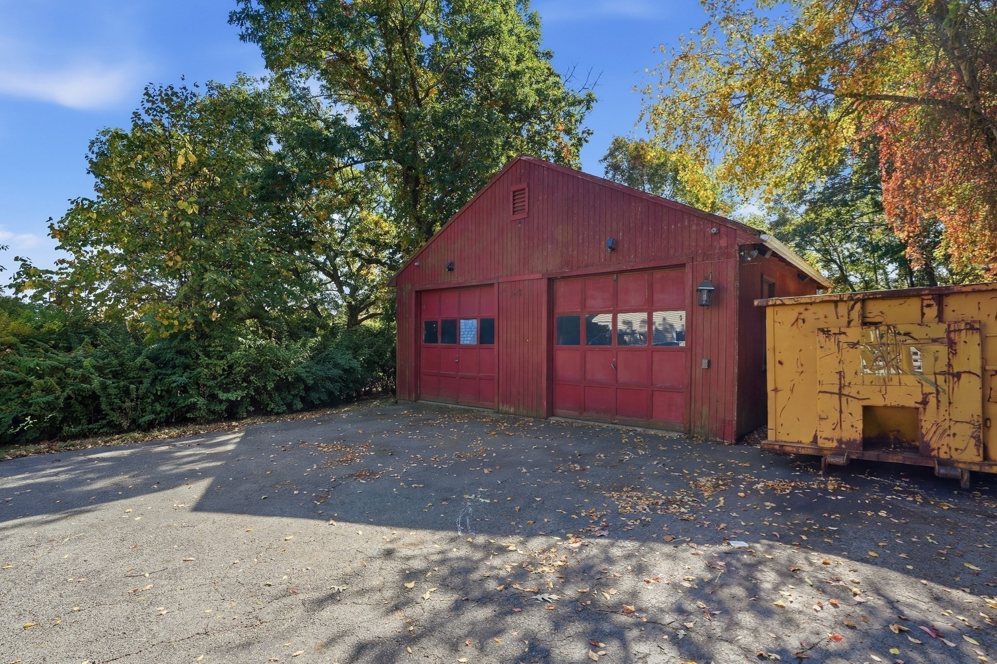 main property photo 25