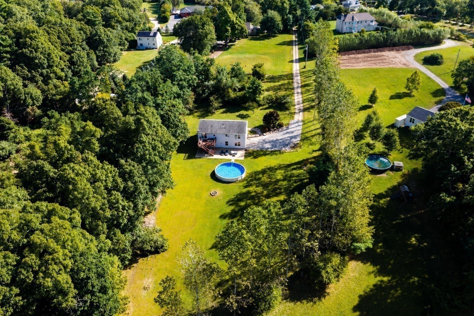 main property photo 30