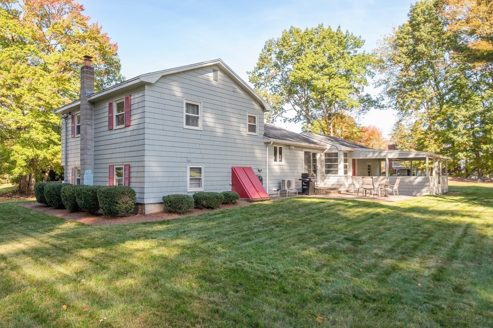 main property photo 29