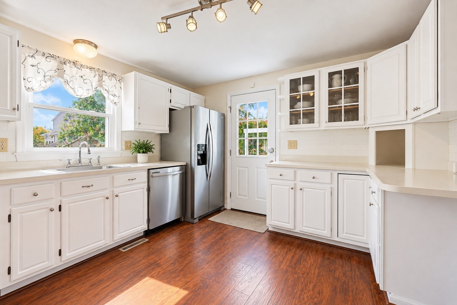 main property photo 15