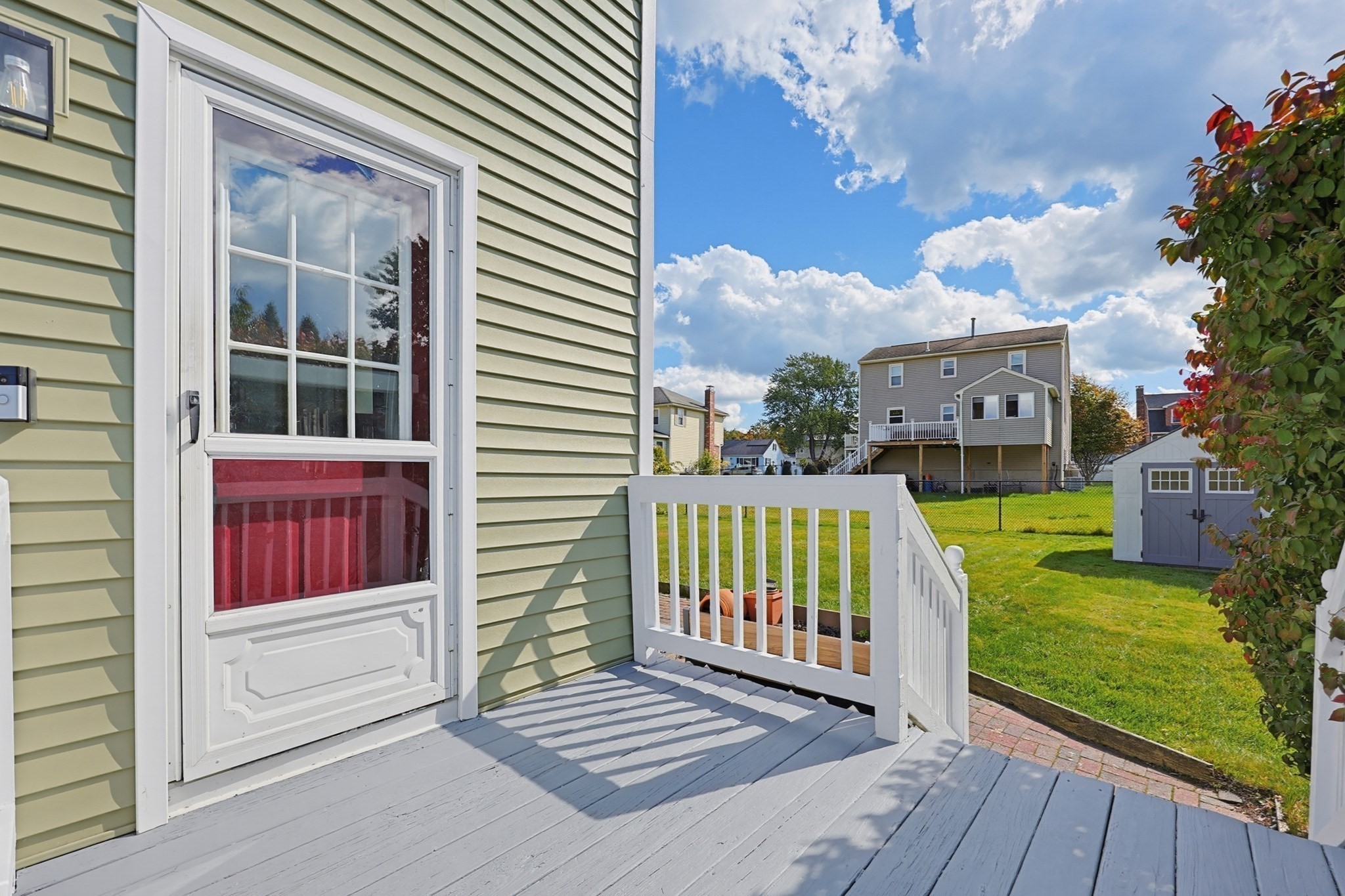main property photo 17