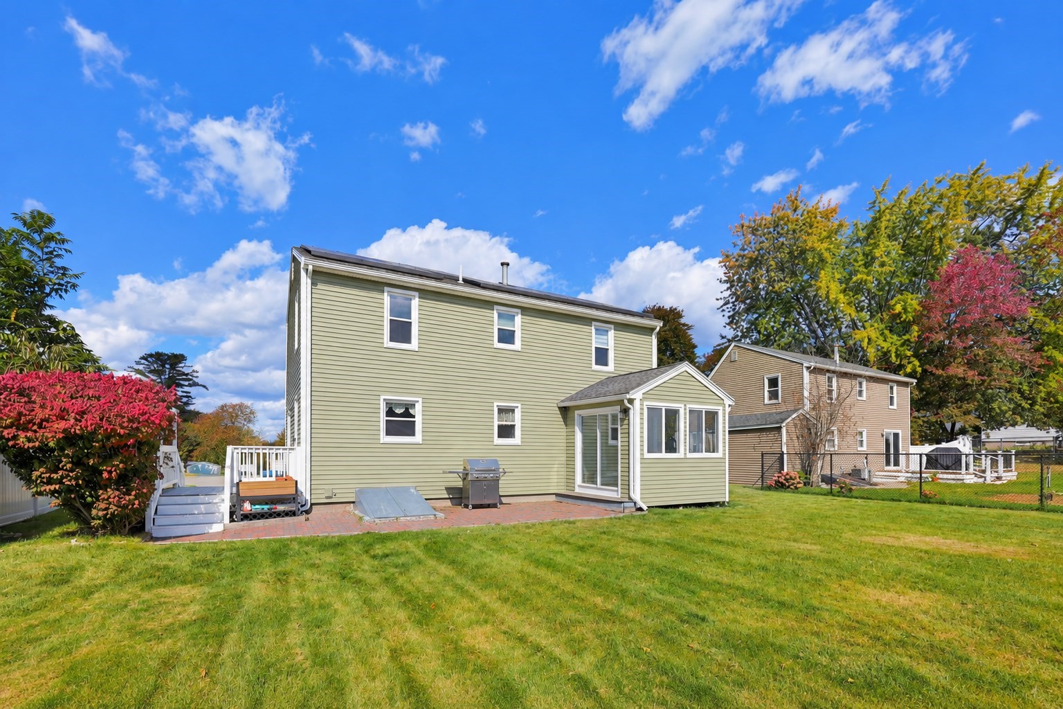 main property photo 36