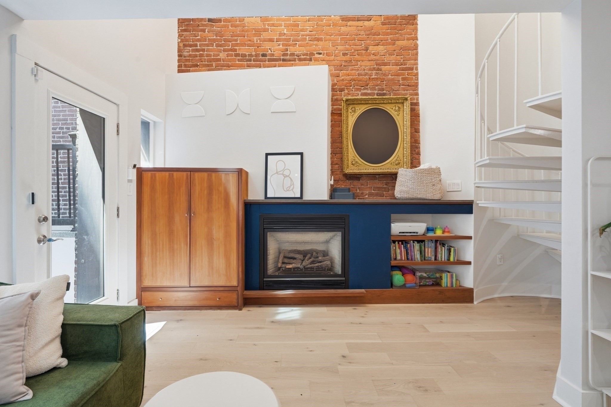 main property photo 4