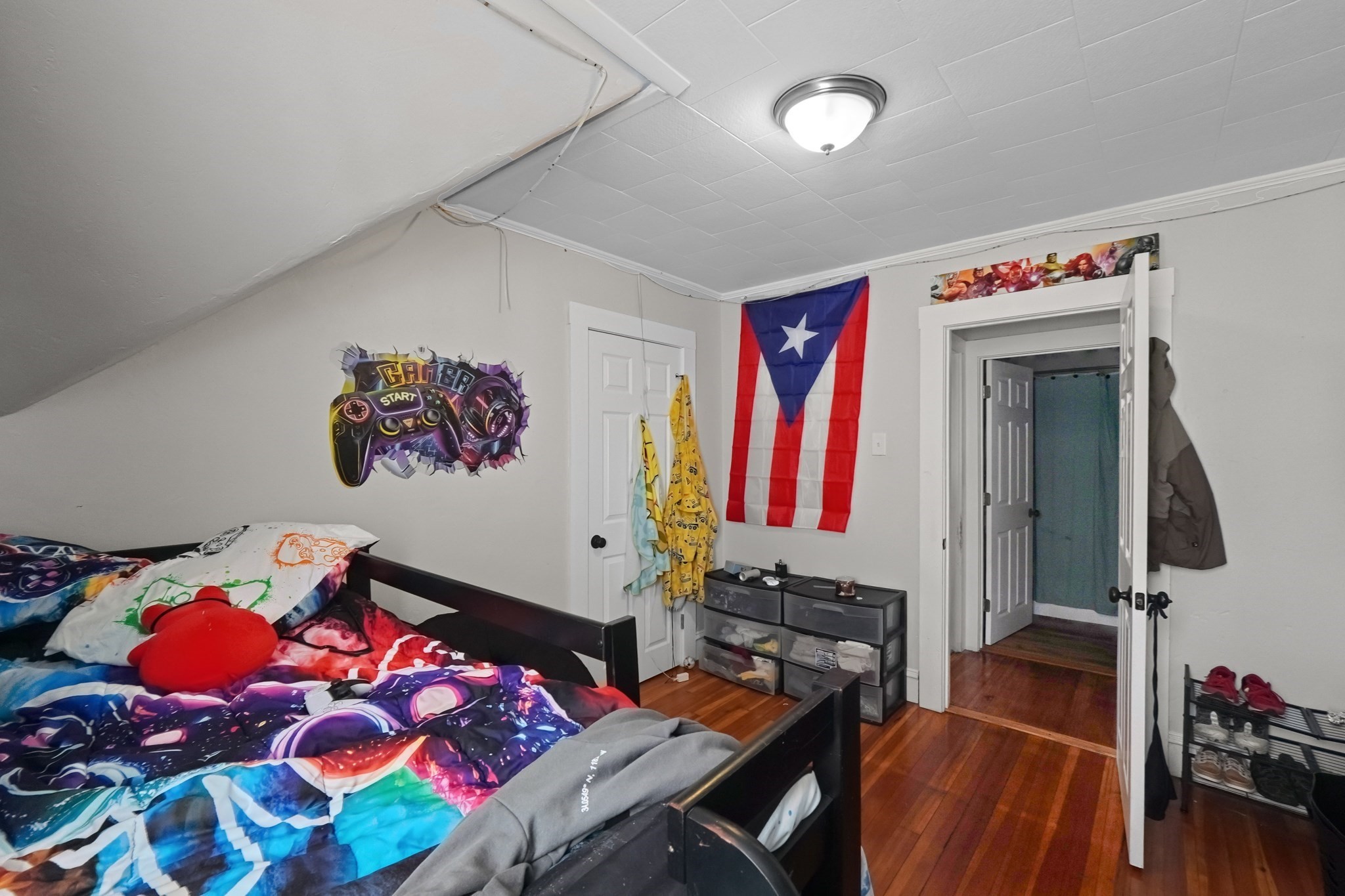 main property photo 34