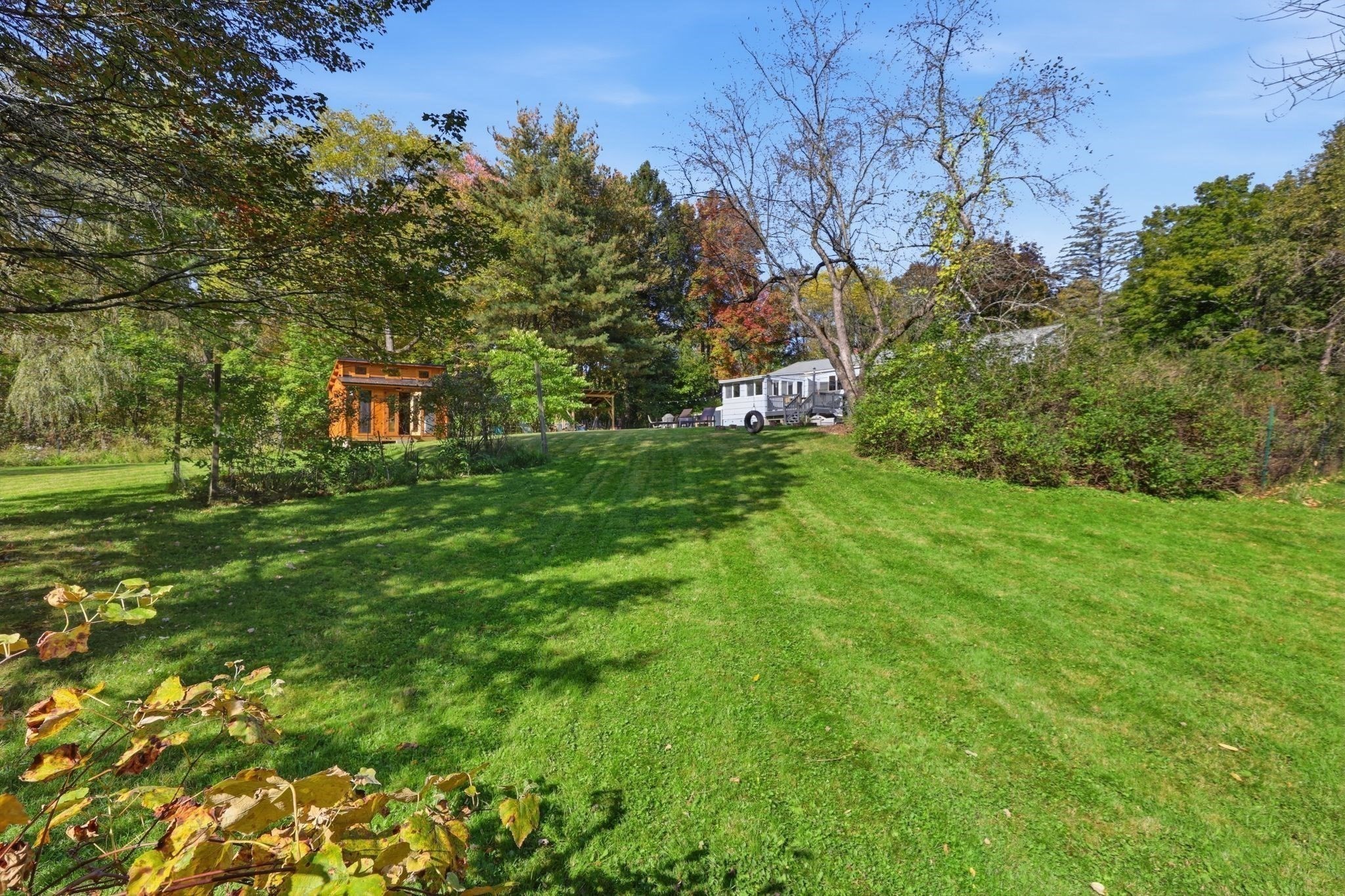 main property photo 32