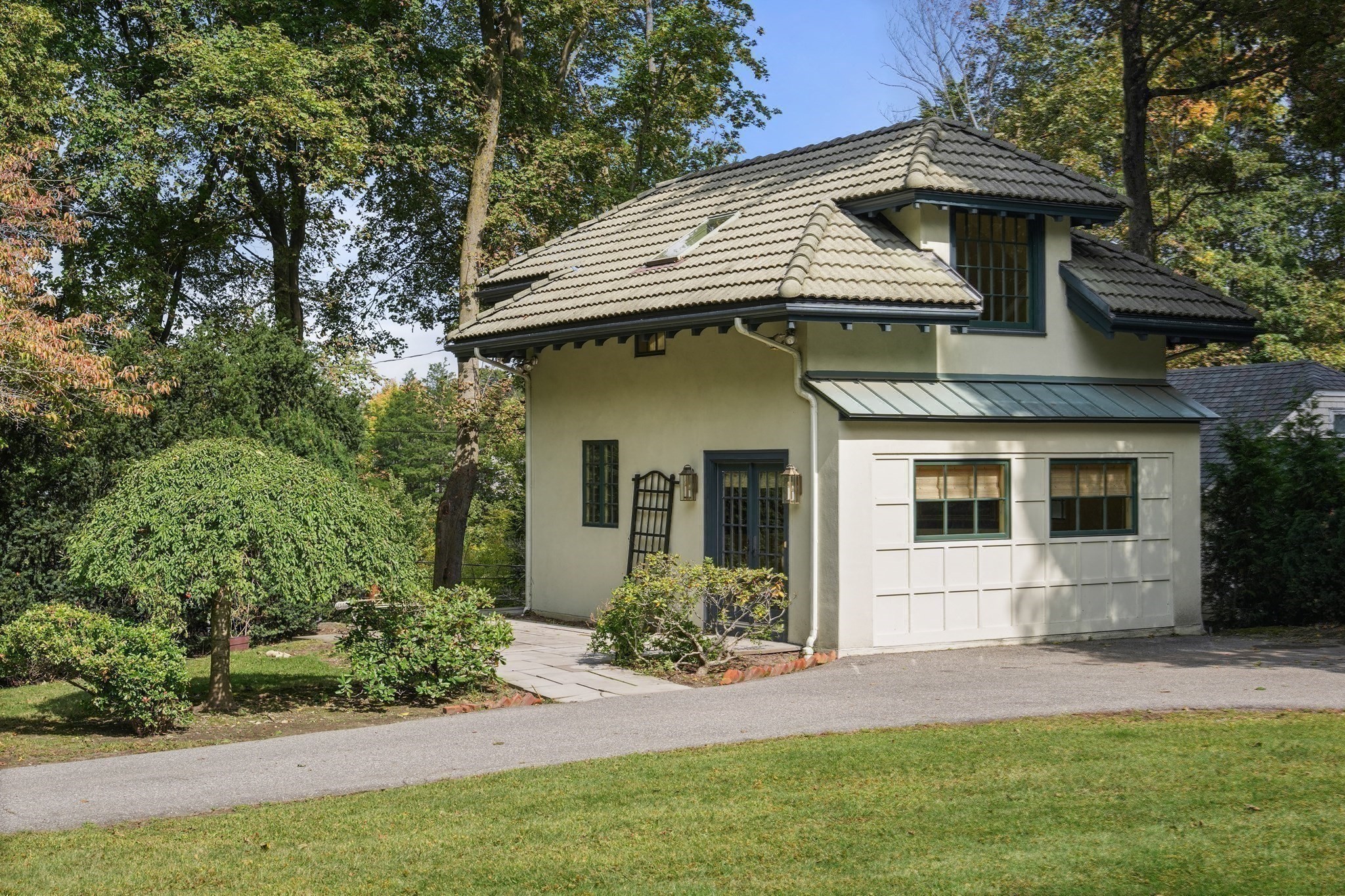 main property photo 21