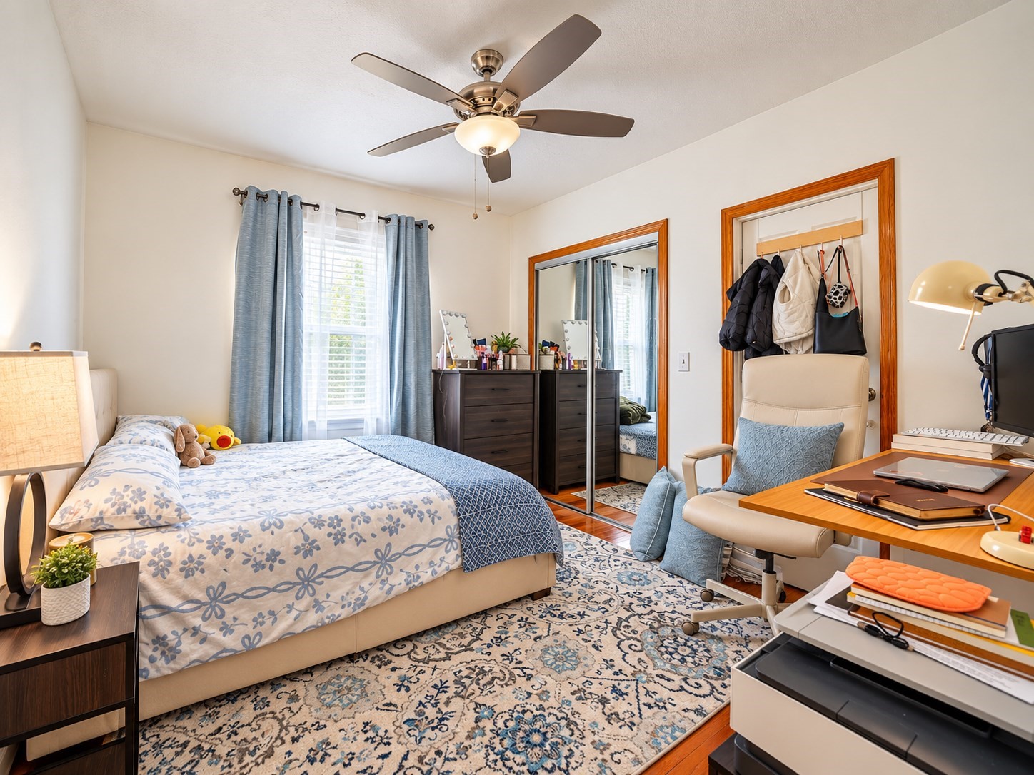 main property photo 10