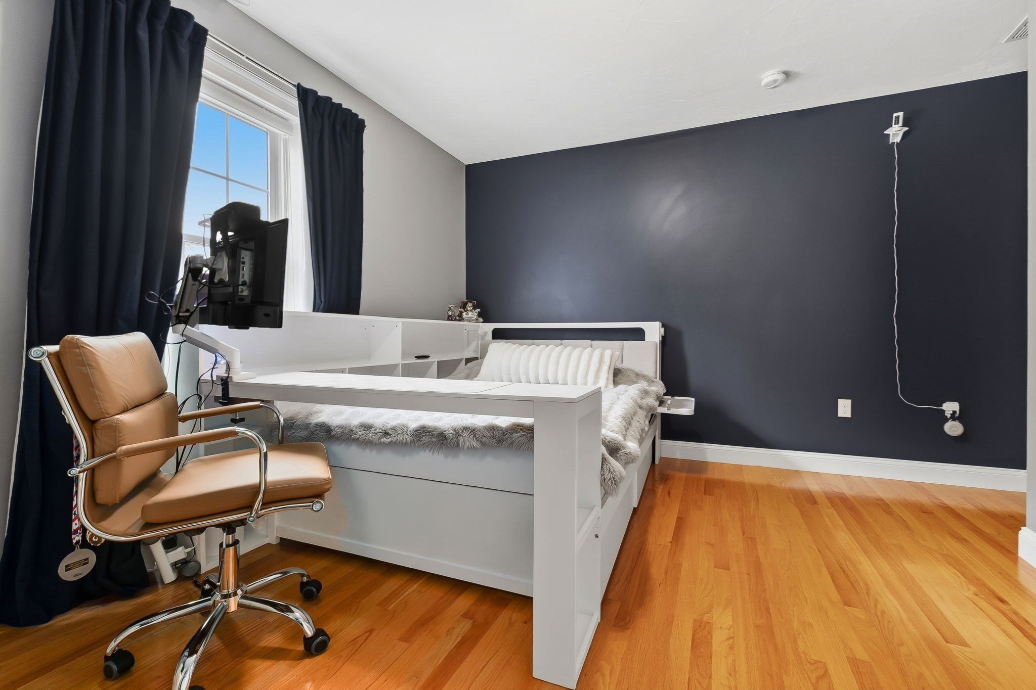 main property photo 13