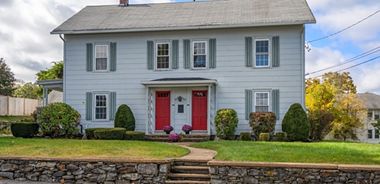 image of property with 6 Bed | 3 Bath | 2,872 Sqft