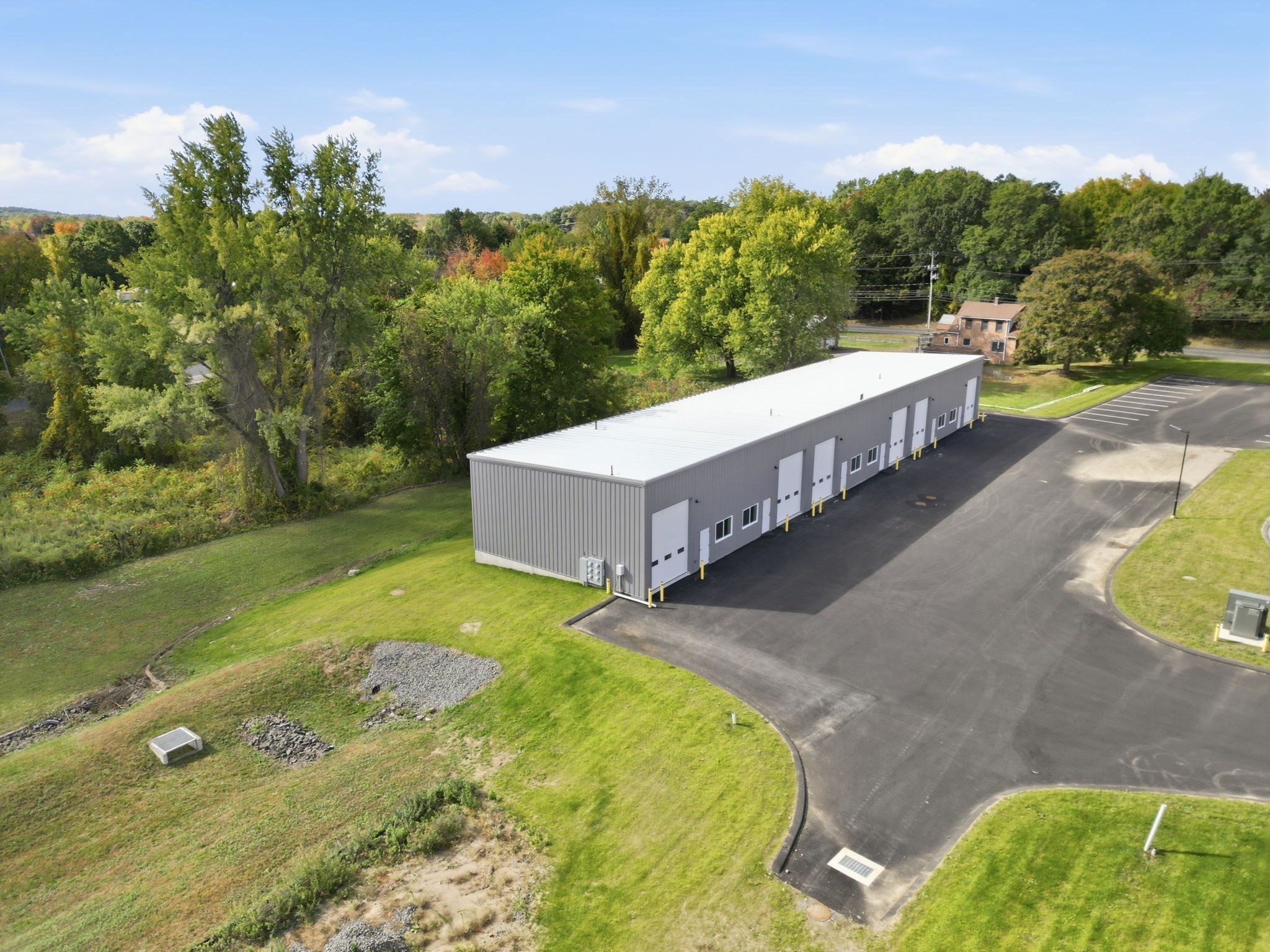 main property photo 37