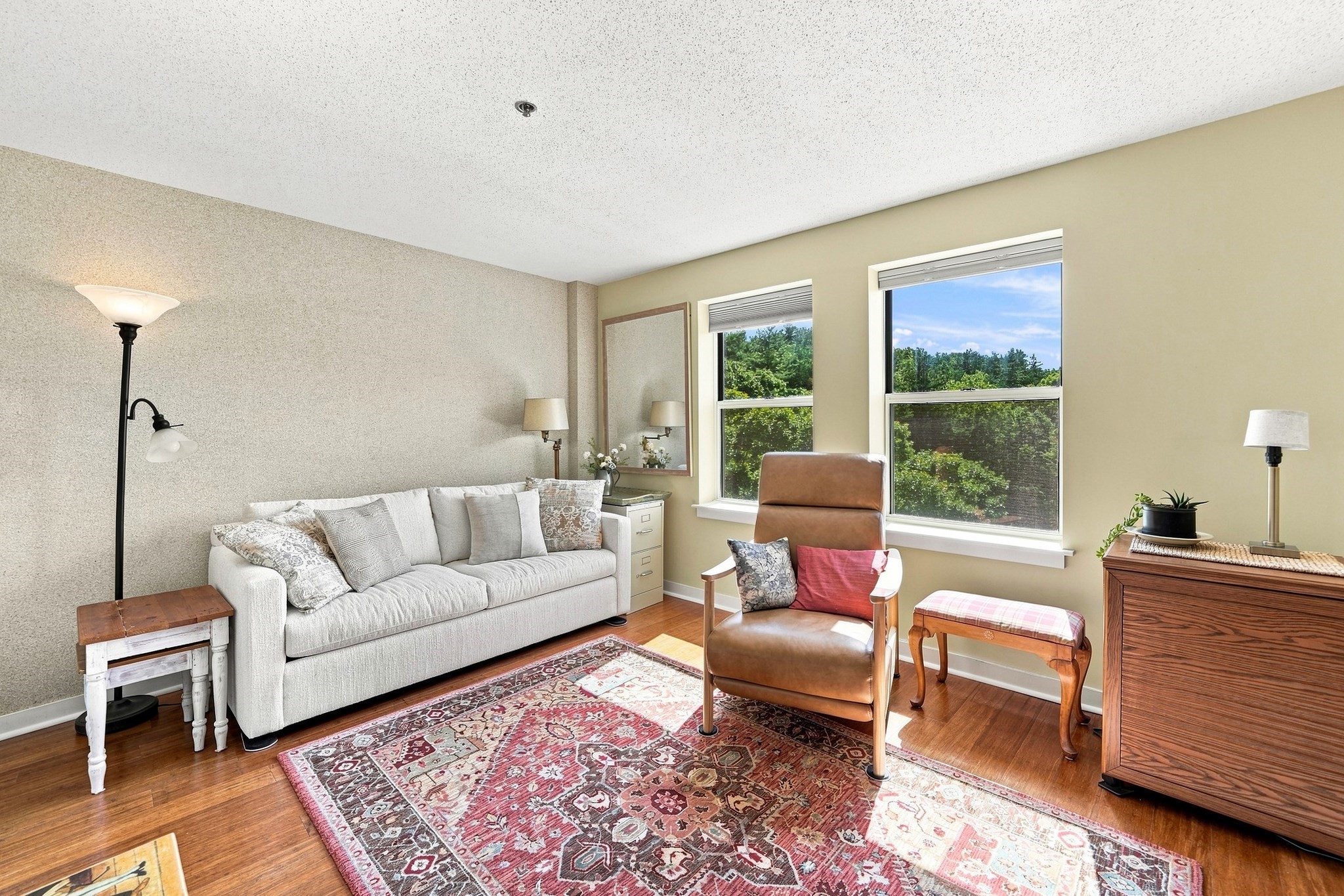 main property photo 17