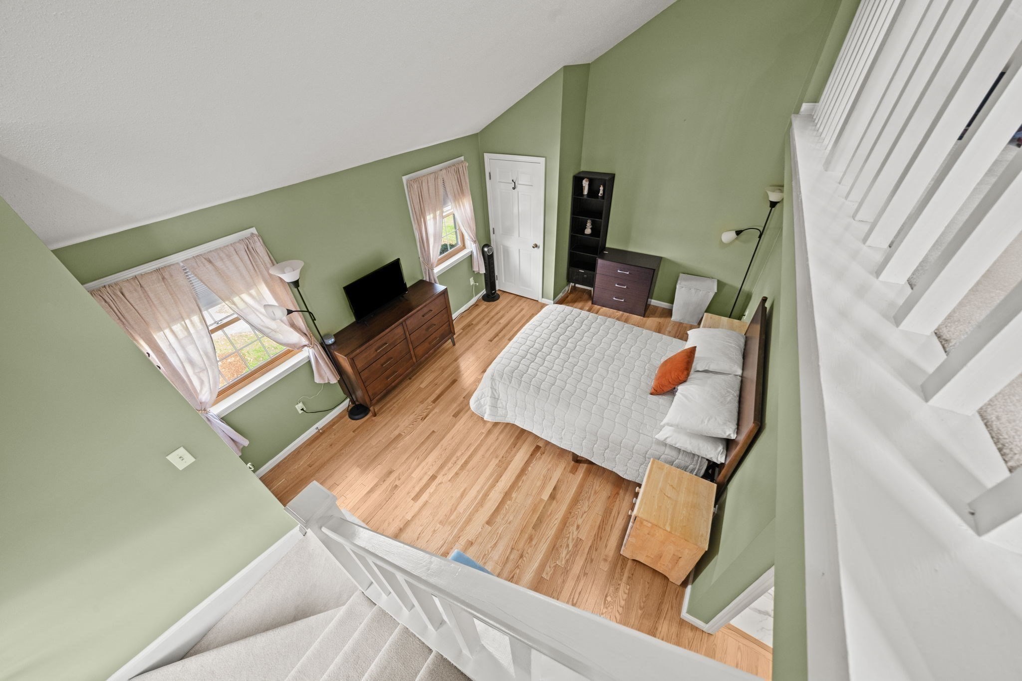 main property photo 24