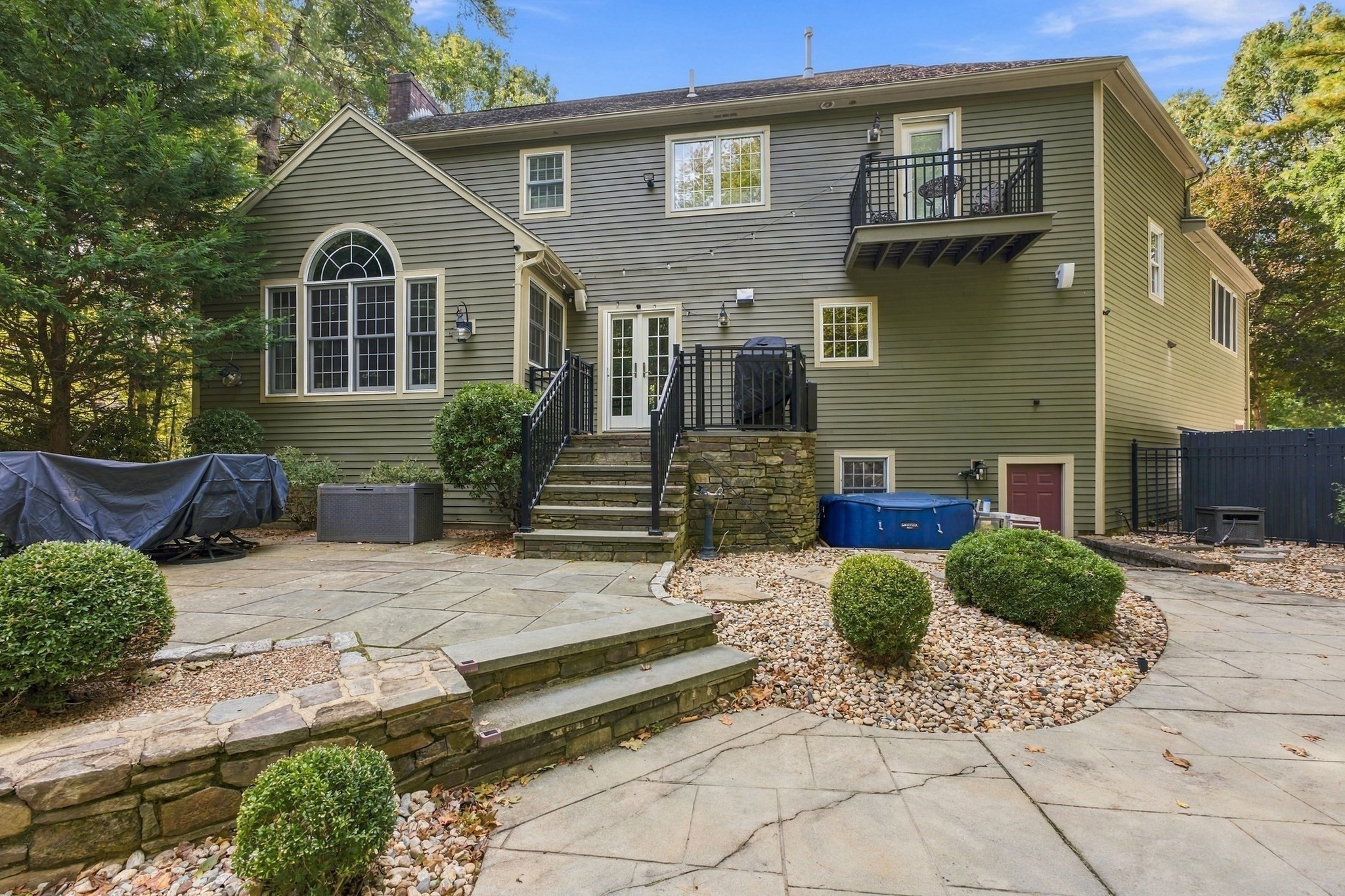 main property photo 31