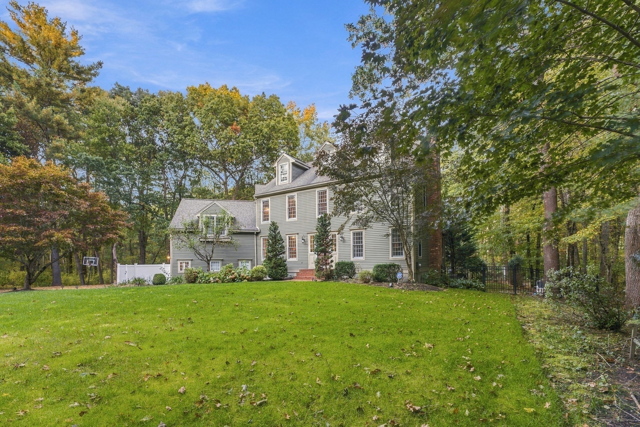 main property photo 37