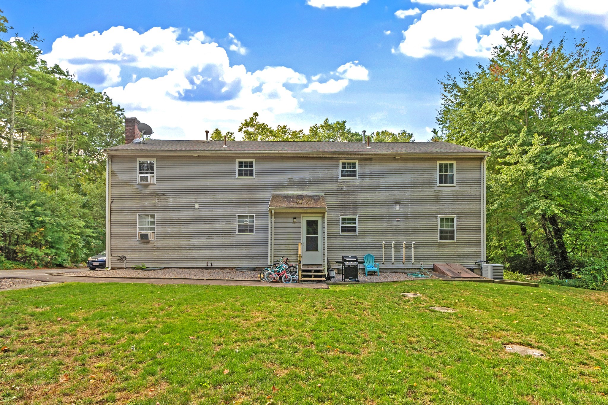 main property photo 7