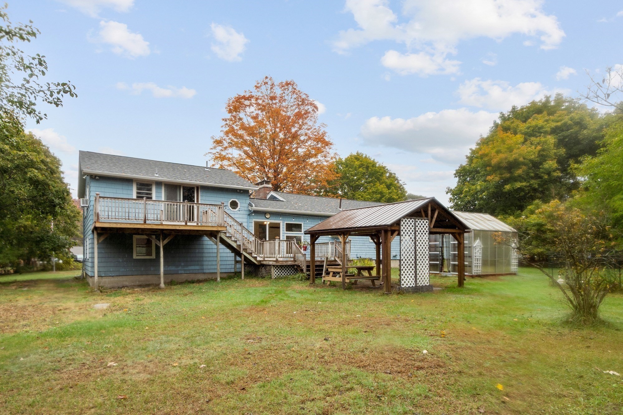 main property photo 30