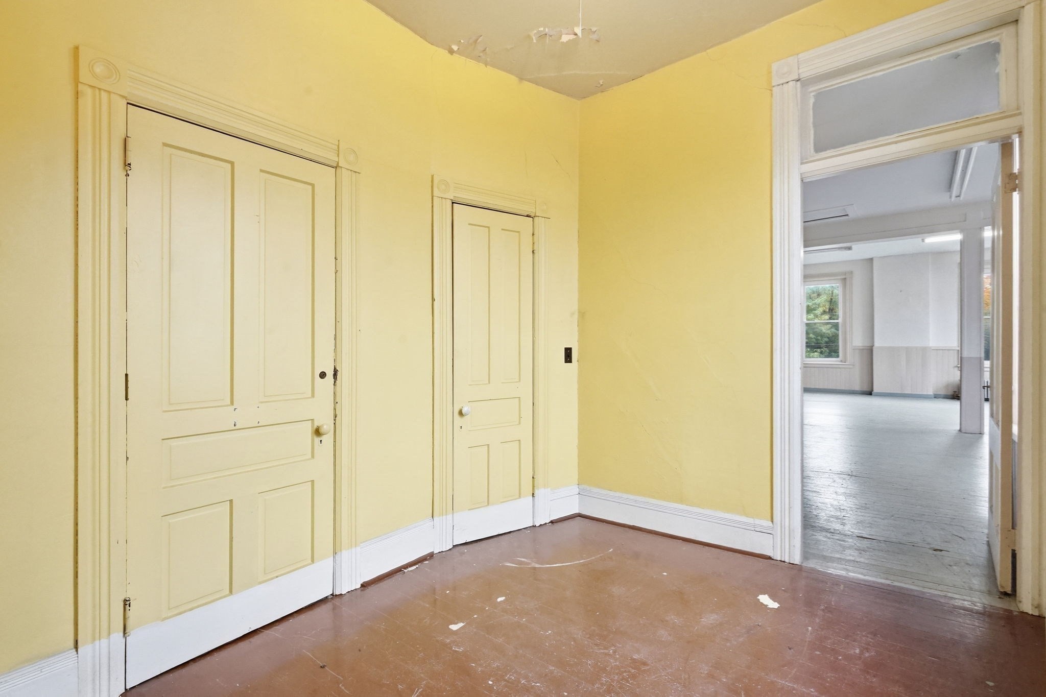 main property photo 25