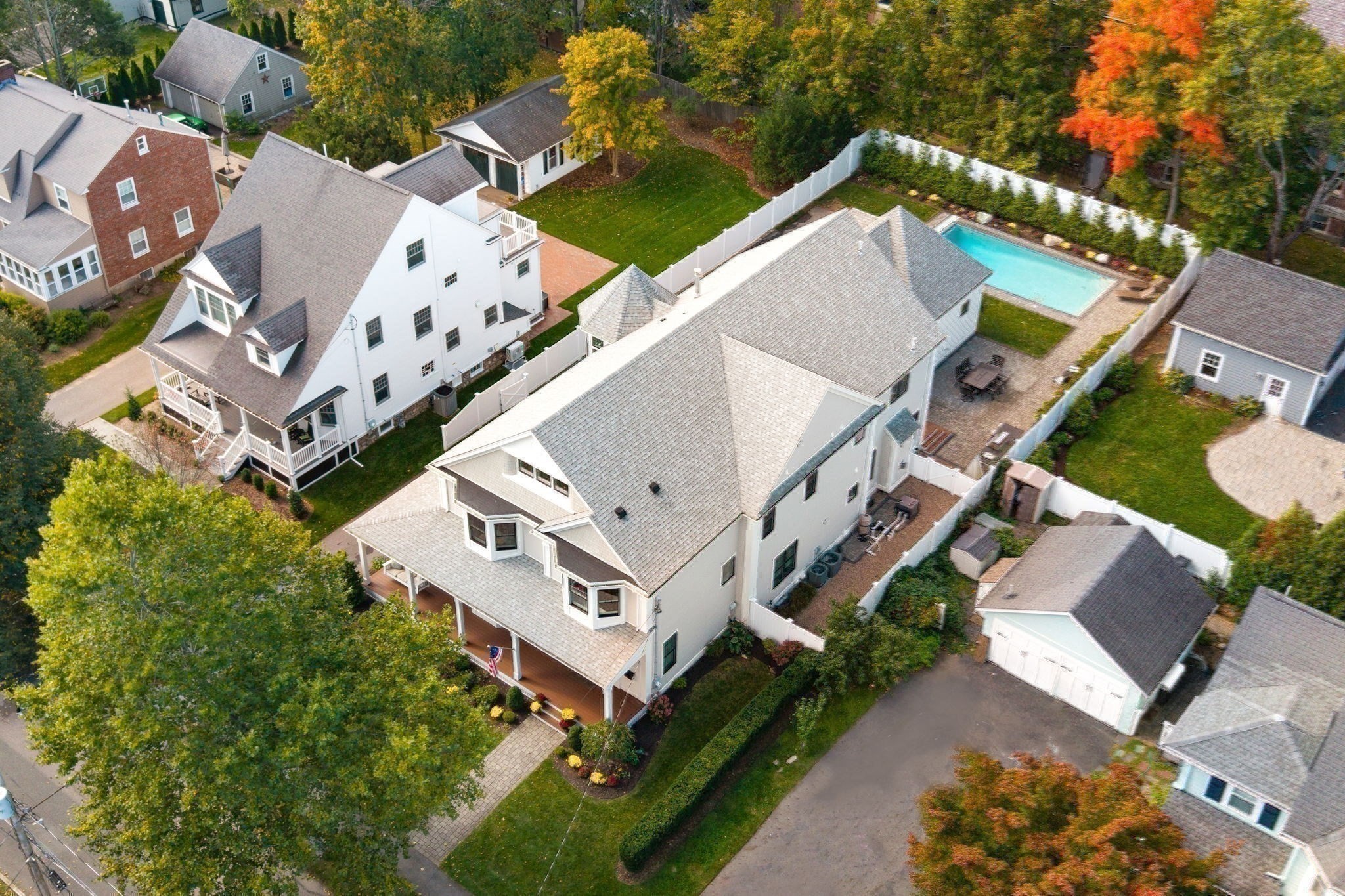 main property photo 29