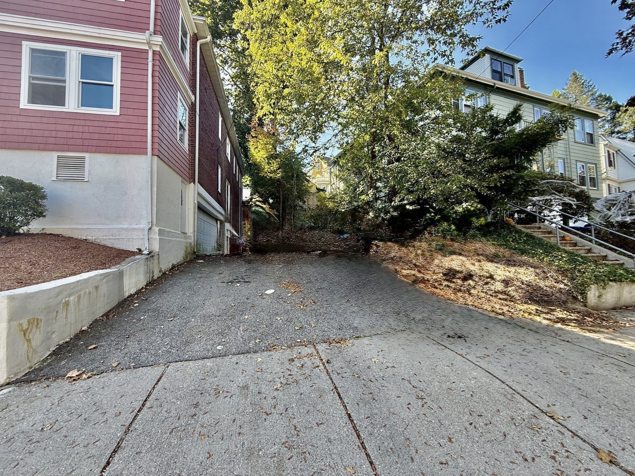 main property photo 37