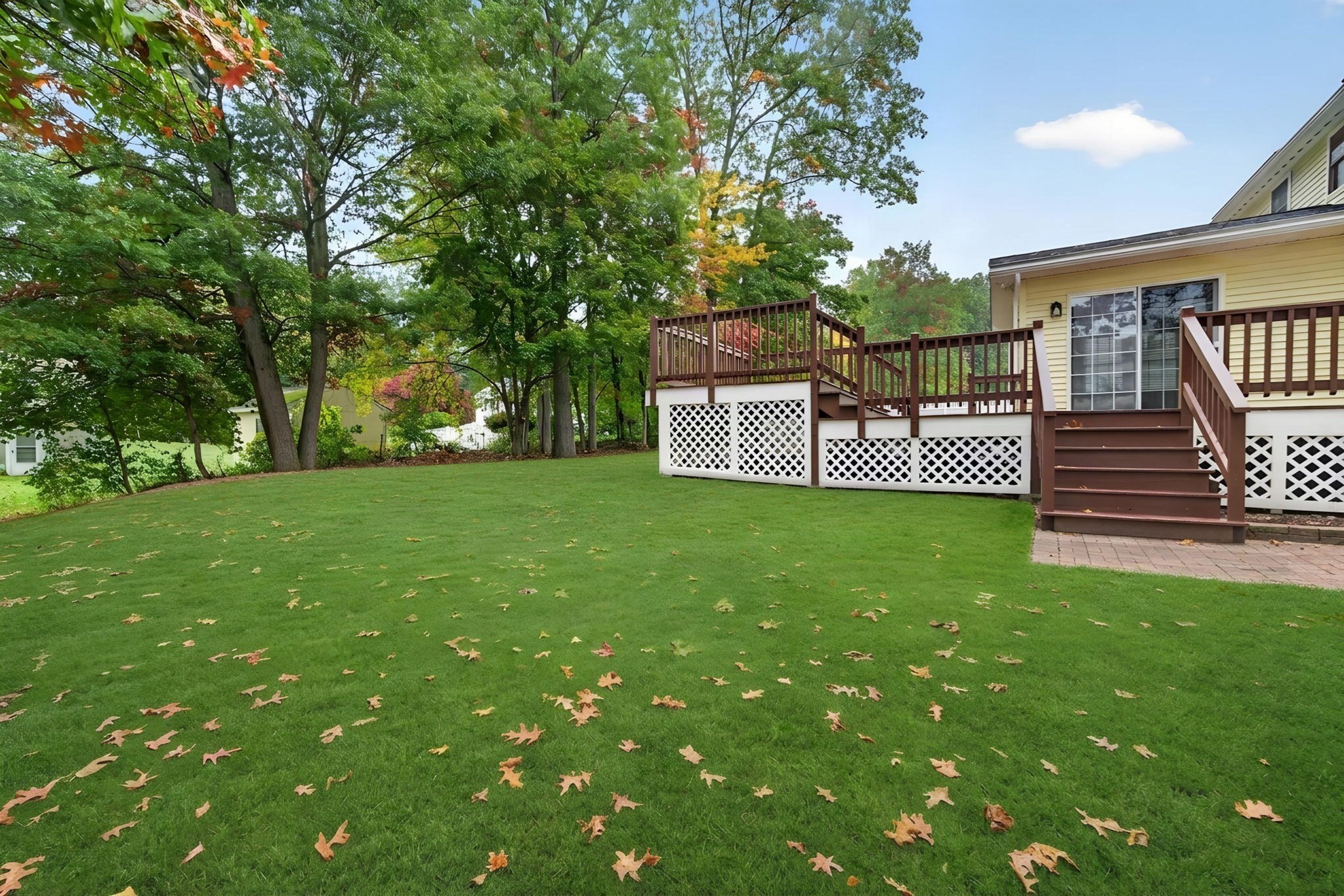 main property photo 28