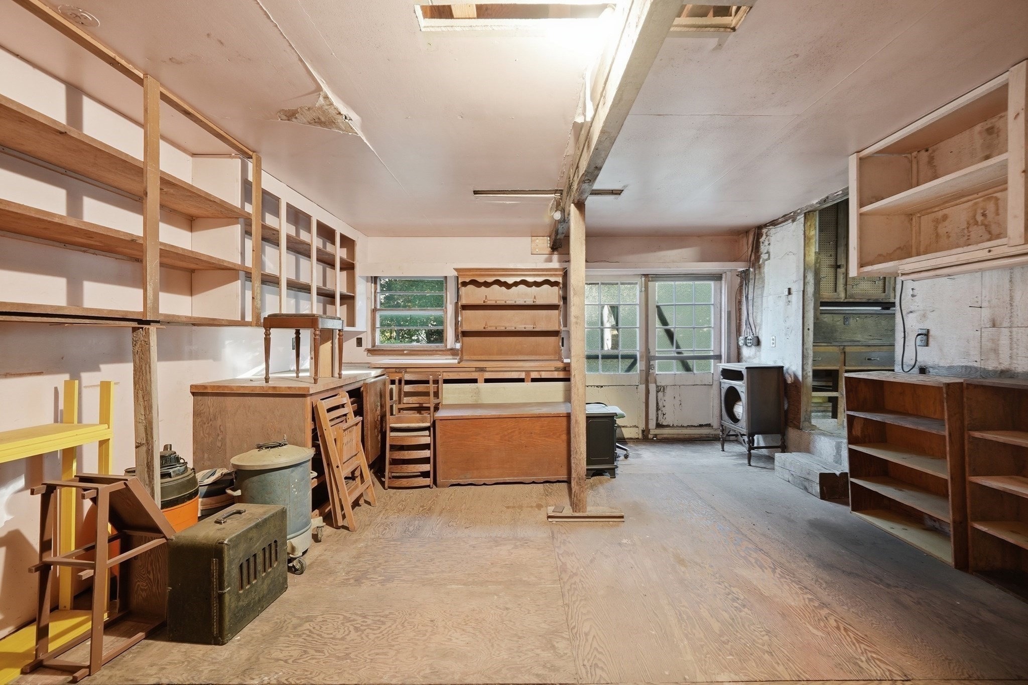 main property photo 28