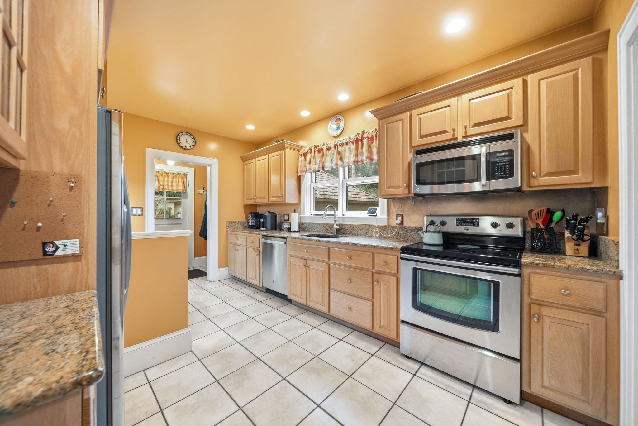 main property photo 8