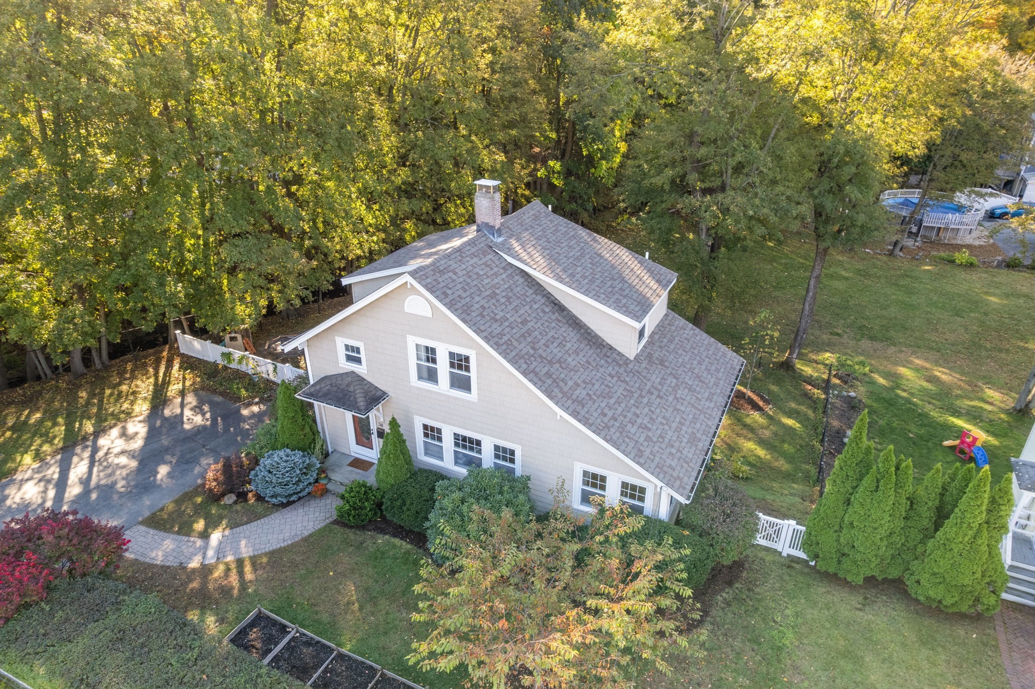 main property photo 29