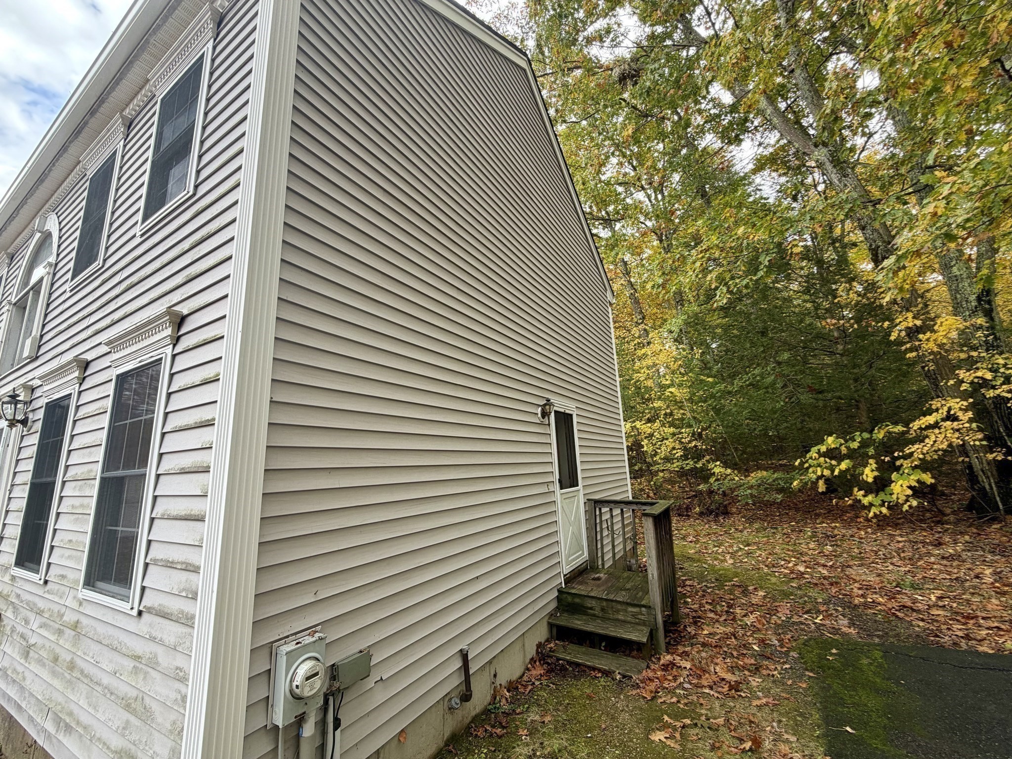 main property photo 10