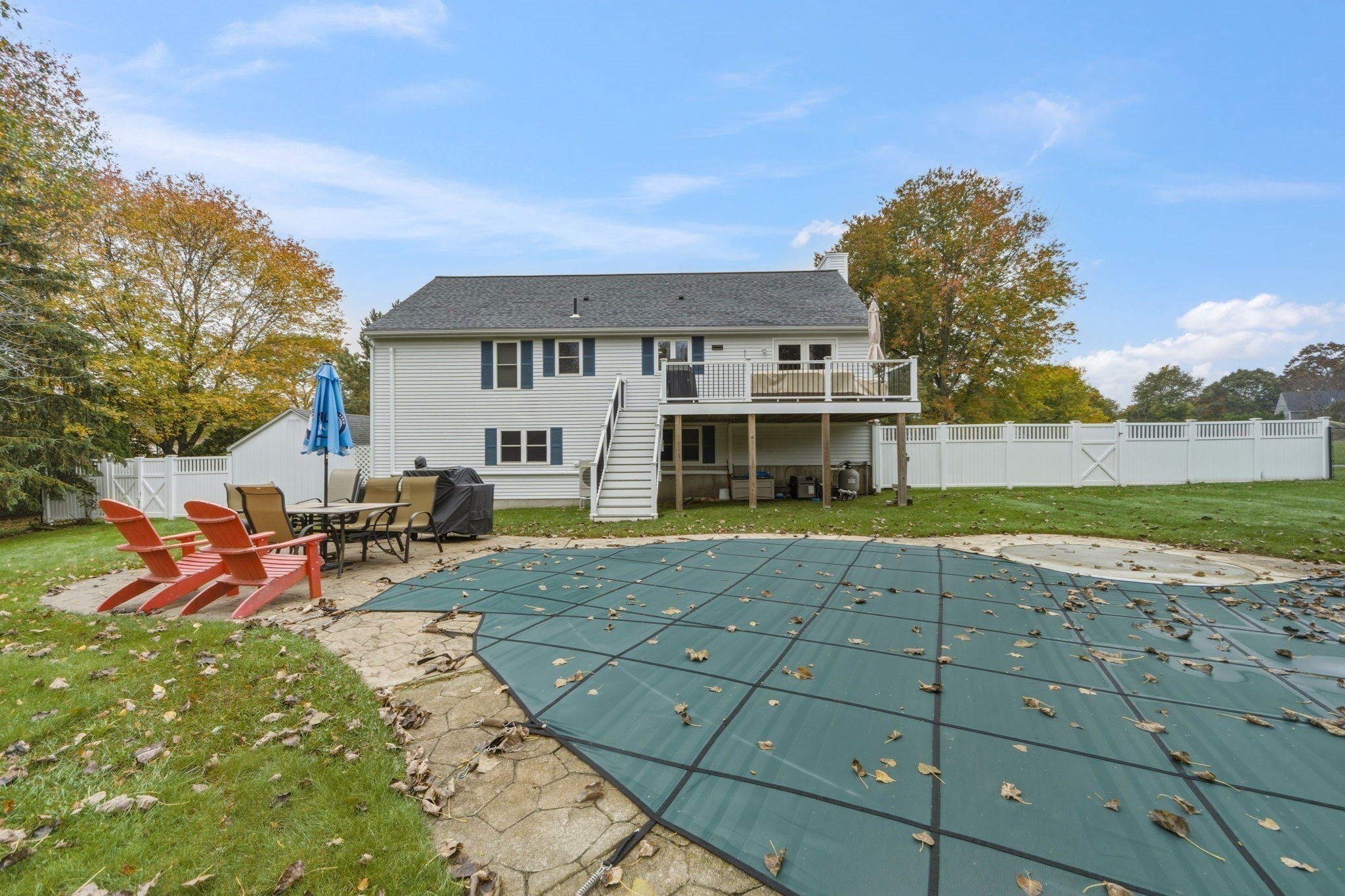 main property photo 40