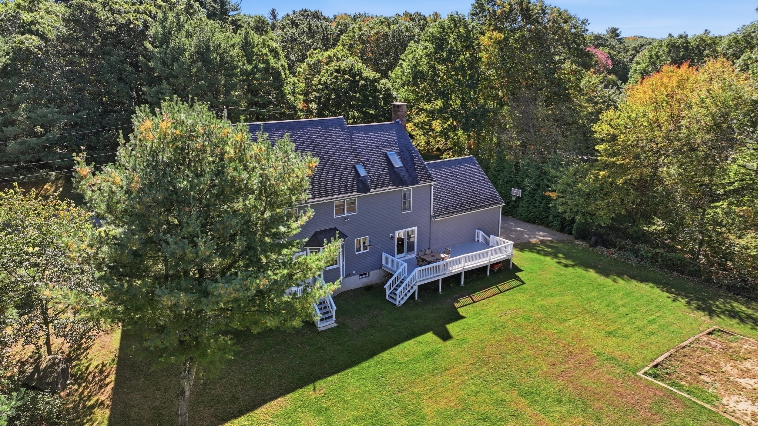 main property photo 6